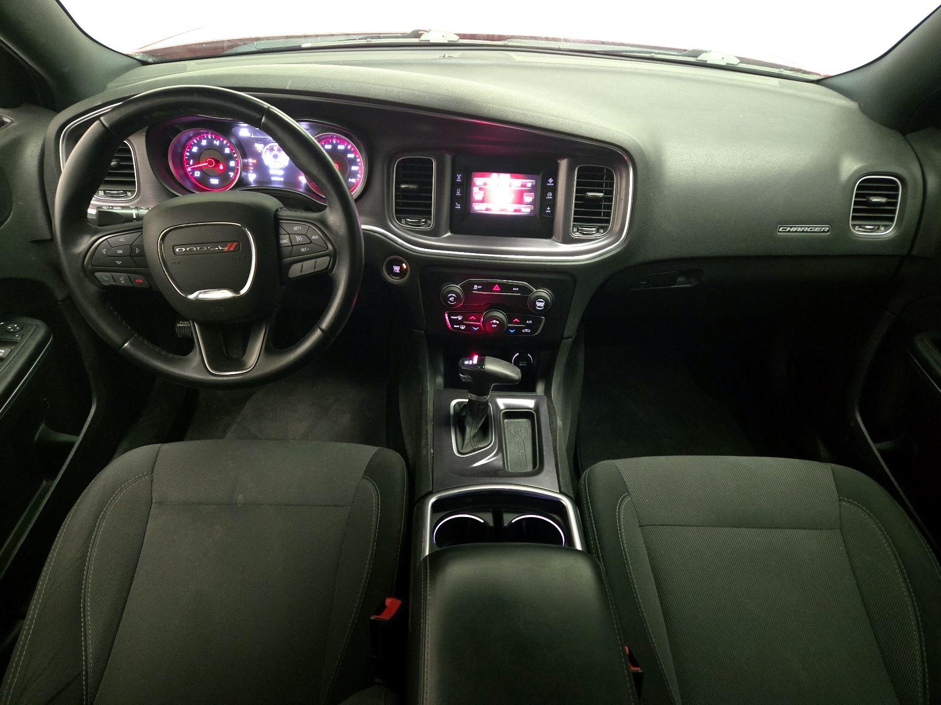 Thumbnail: 2016 Dodge Charger - 9