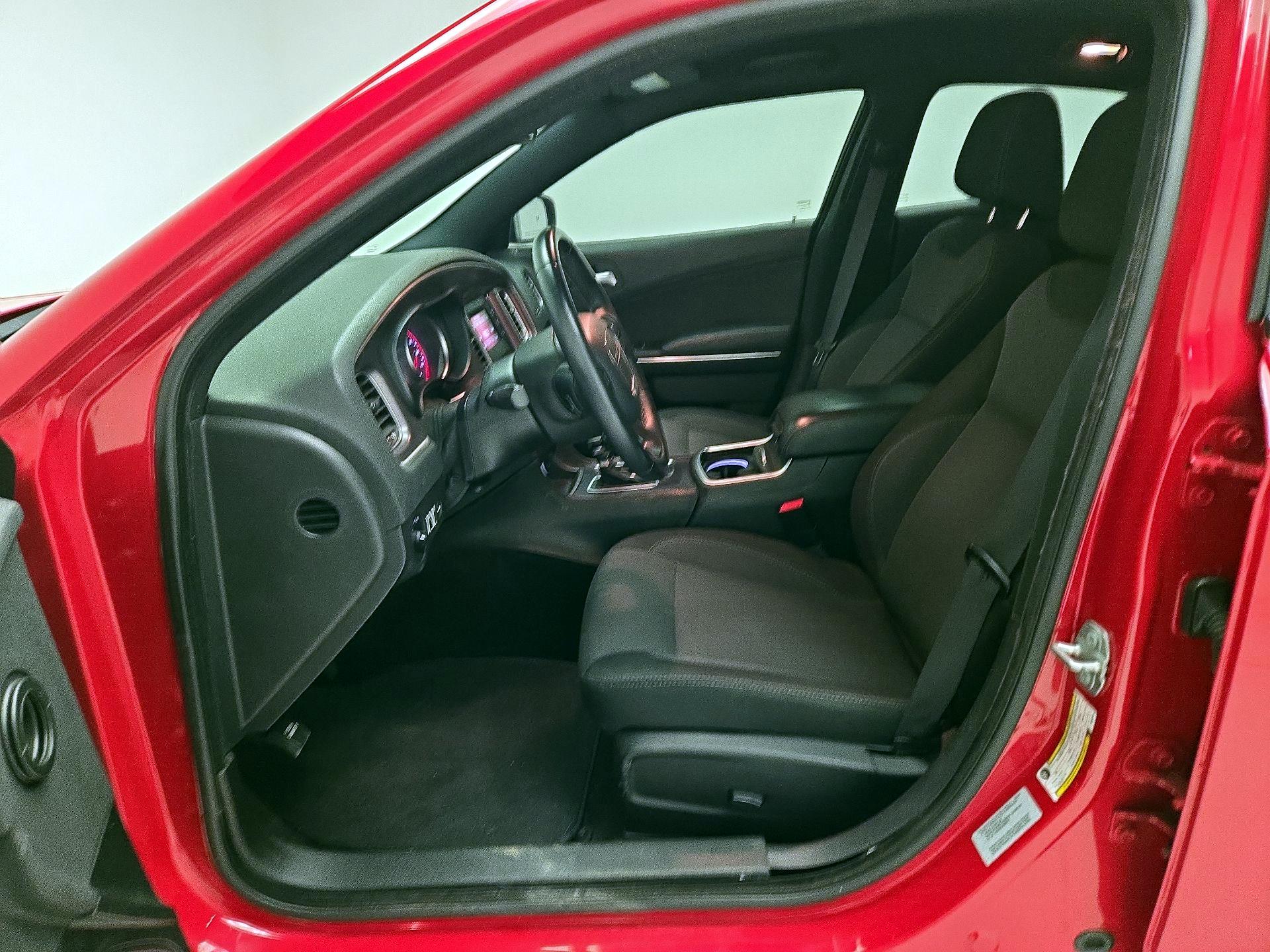 Thumbnail: 2016 Dodge Charger - 11