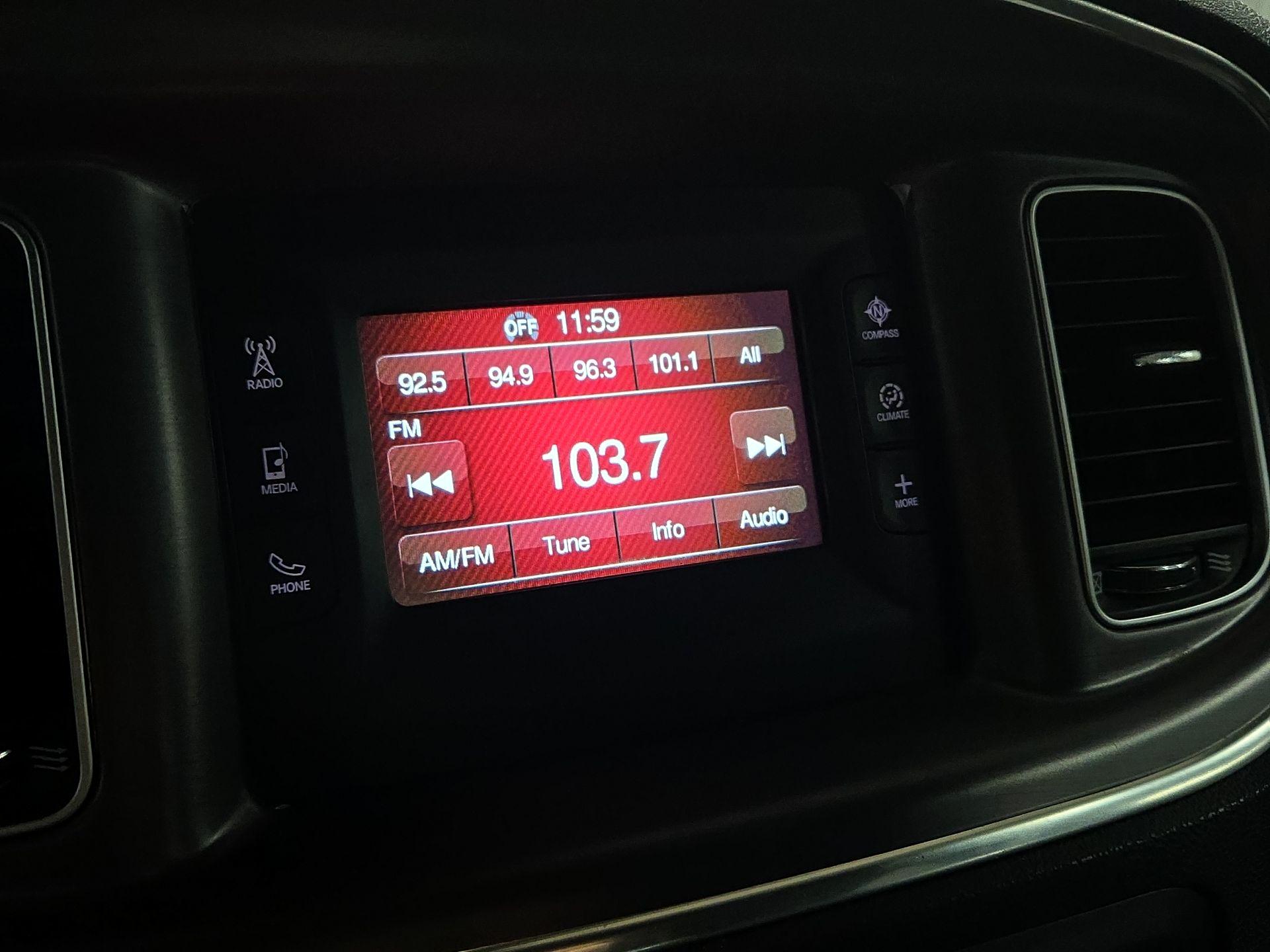 Thumbnail: 2016 Dodge Charger - 14