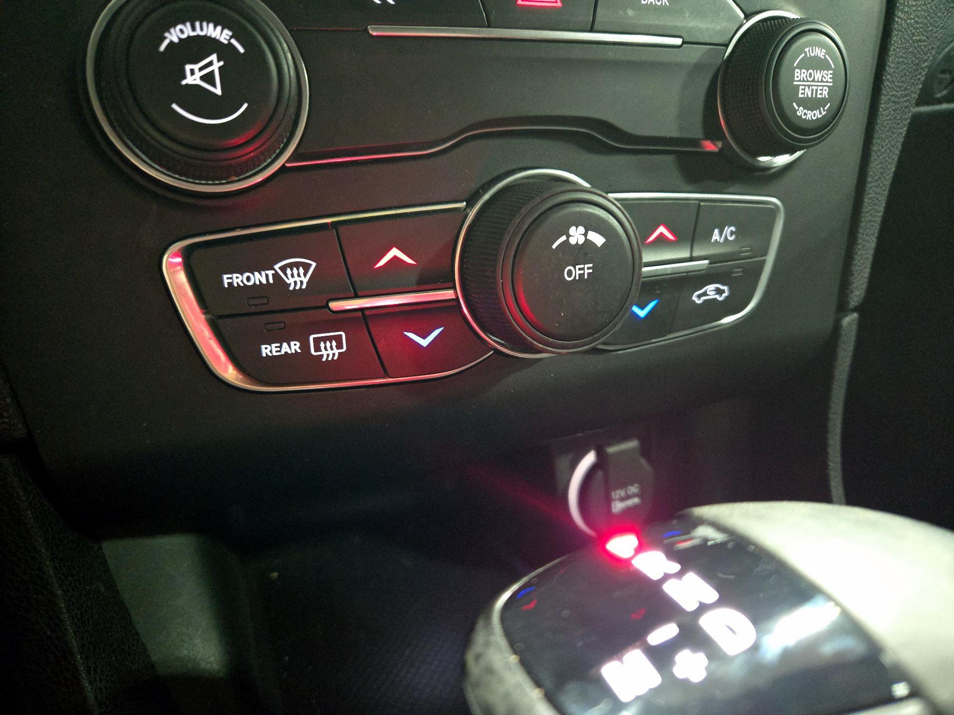 Thumbnail: 2016 Dodge Charger - 15