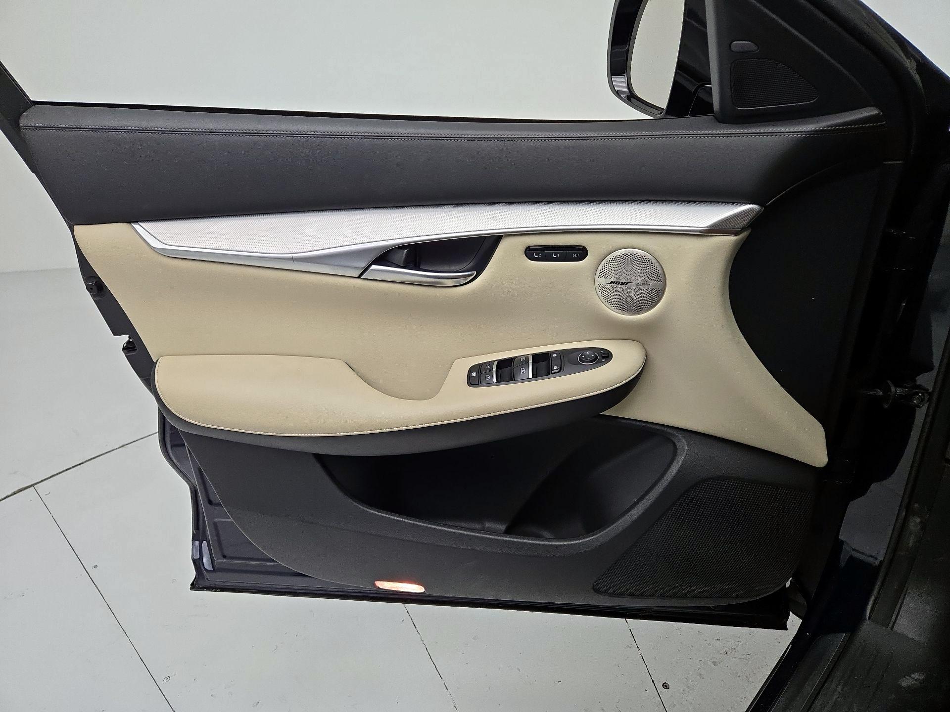 Thumbnail: 2021 INFINITI QX50 - 12