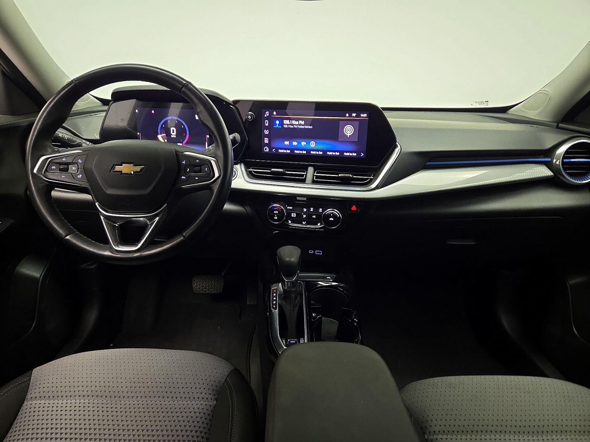 Thumbnail: 2025 Chevrolet Trax - 9