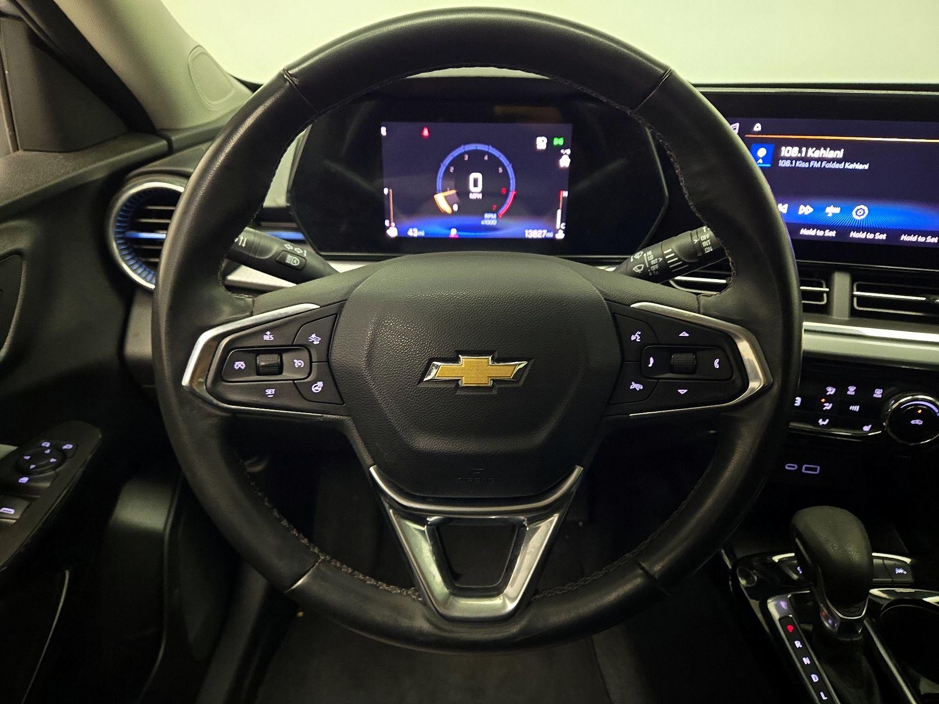 Thumbnail: 2025 Chevrolet Trax - 10