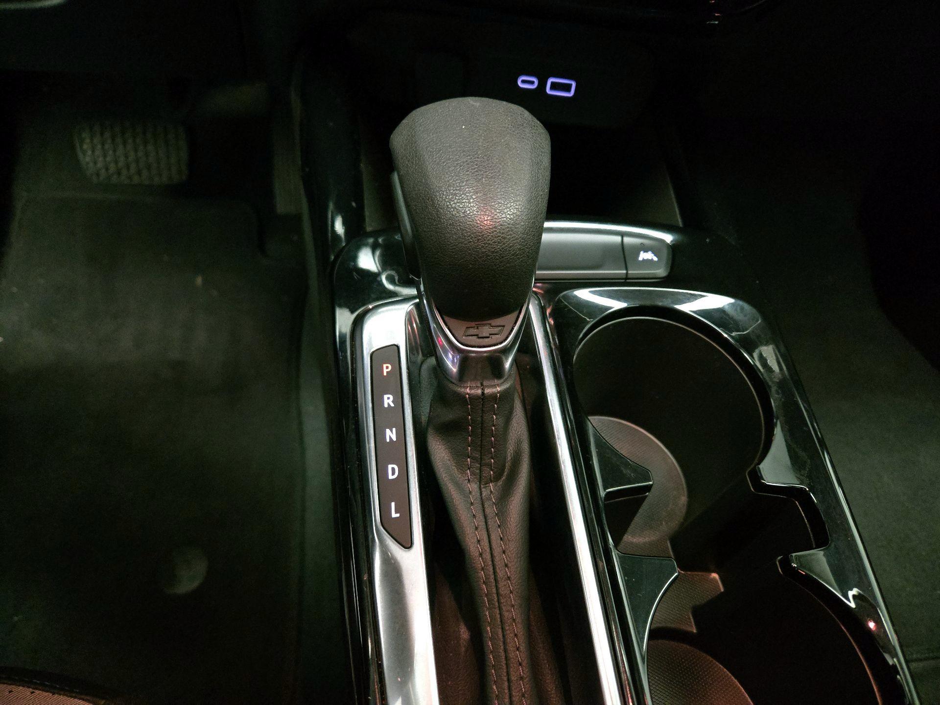 Thumbnail: 2025 Chevrolet Trax - 17