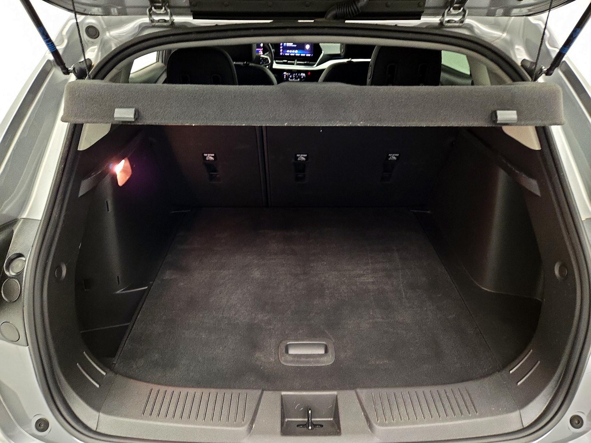 Thumbnail: 2025 Chevrolet Trax - 20