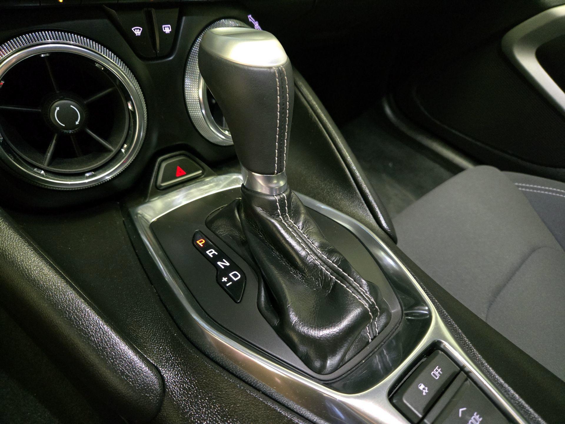 Thumbnail: 2018 Chevrolet Camaro - 16