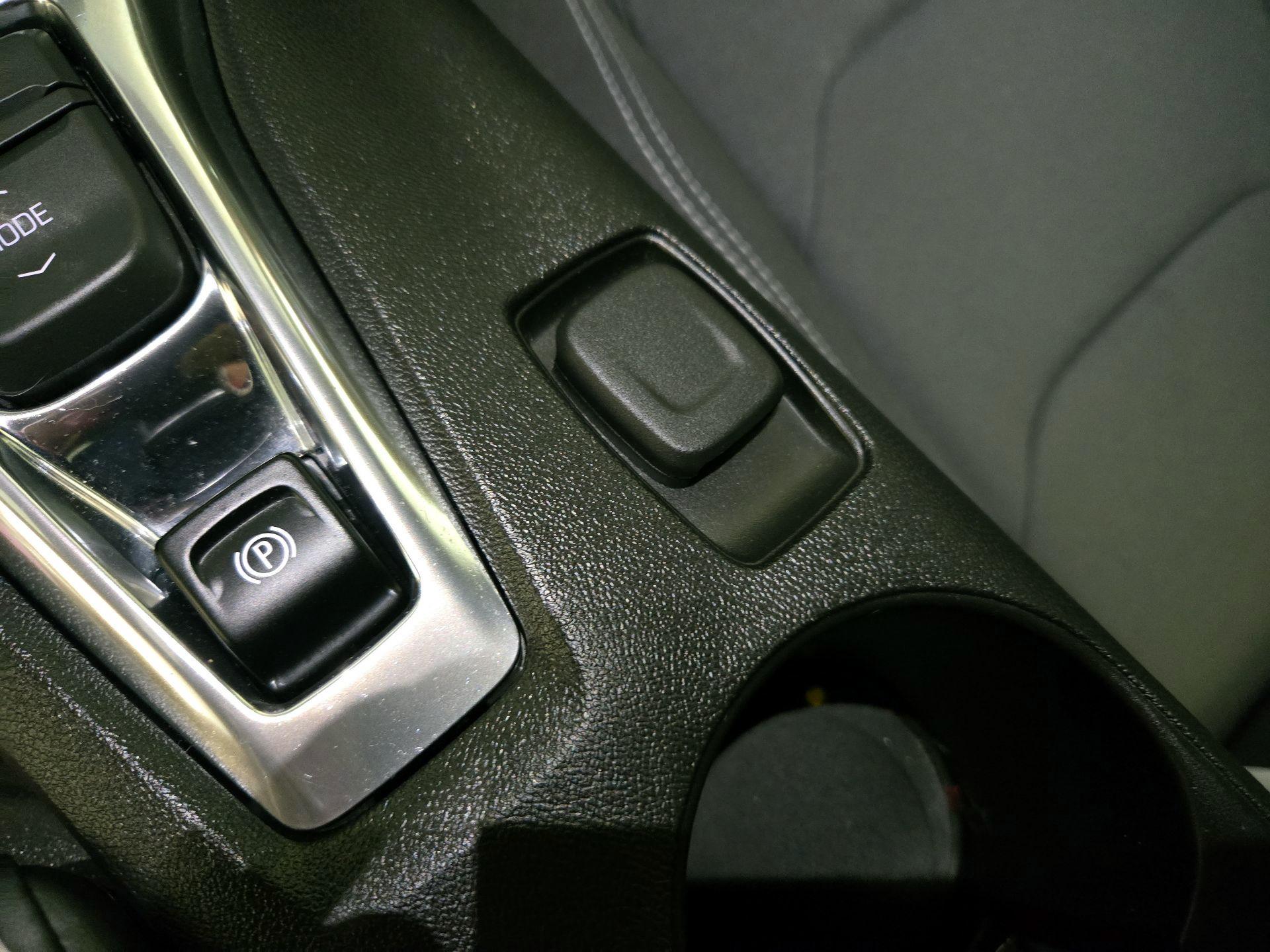 Thumbnail: 2018 Chevrolet Camaro - 17