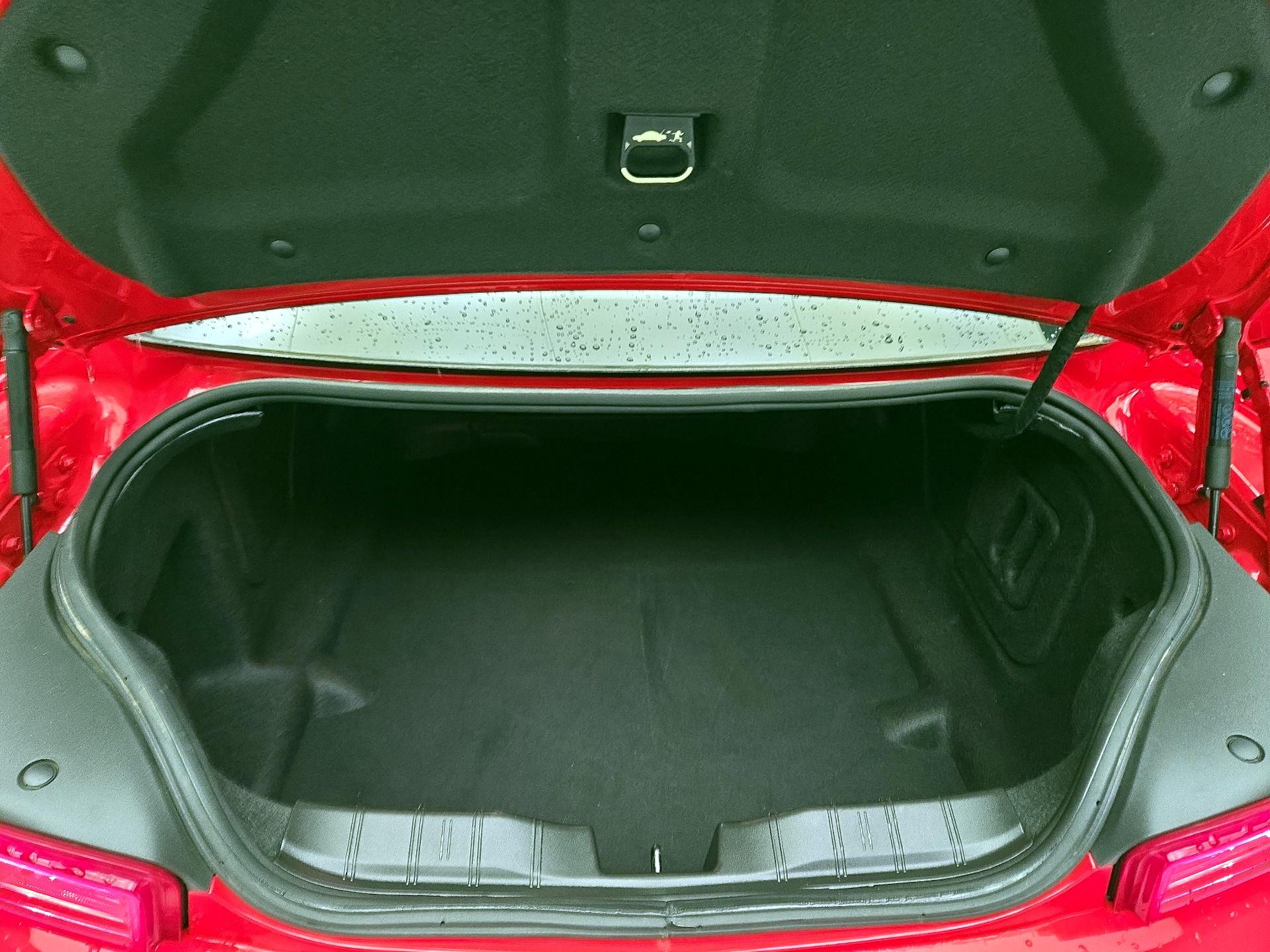 Thumbnail: 2018 Chevrolet Camaro - 19