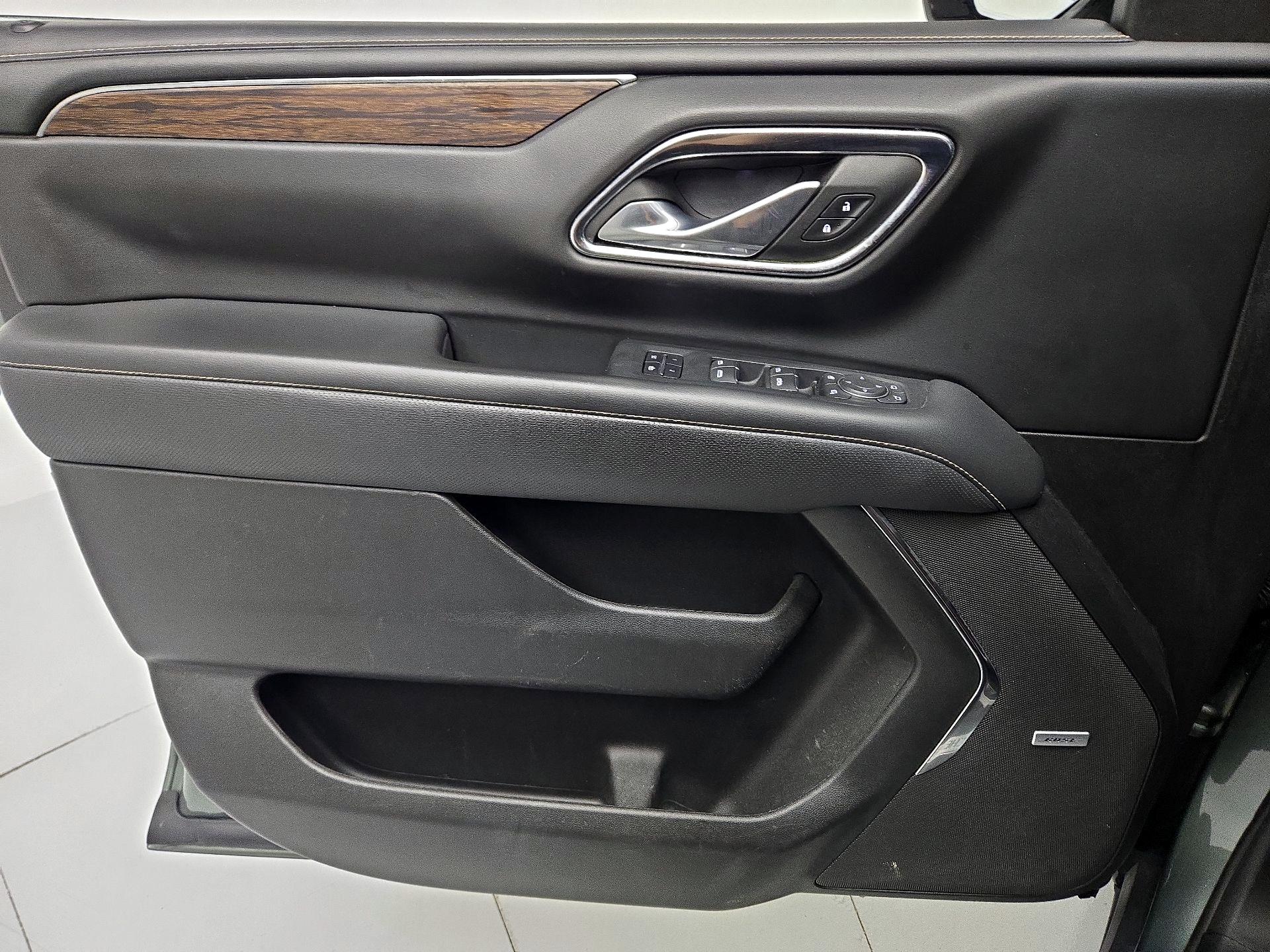 Thumbnail: 2023 Chevrolet Suburban - 12