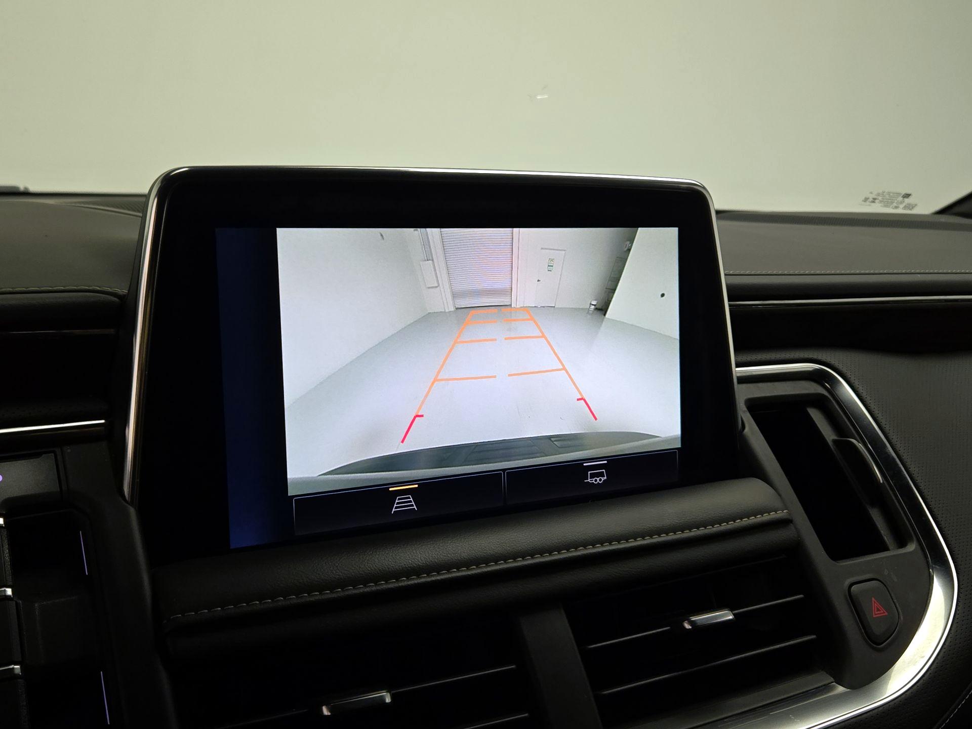 Thumbnail: 2023 Chevrolet Suburban - 14