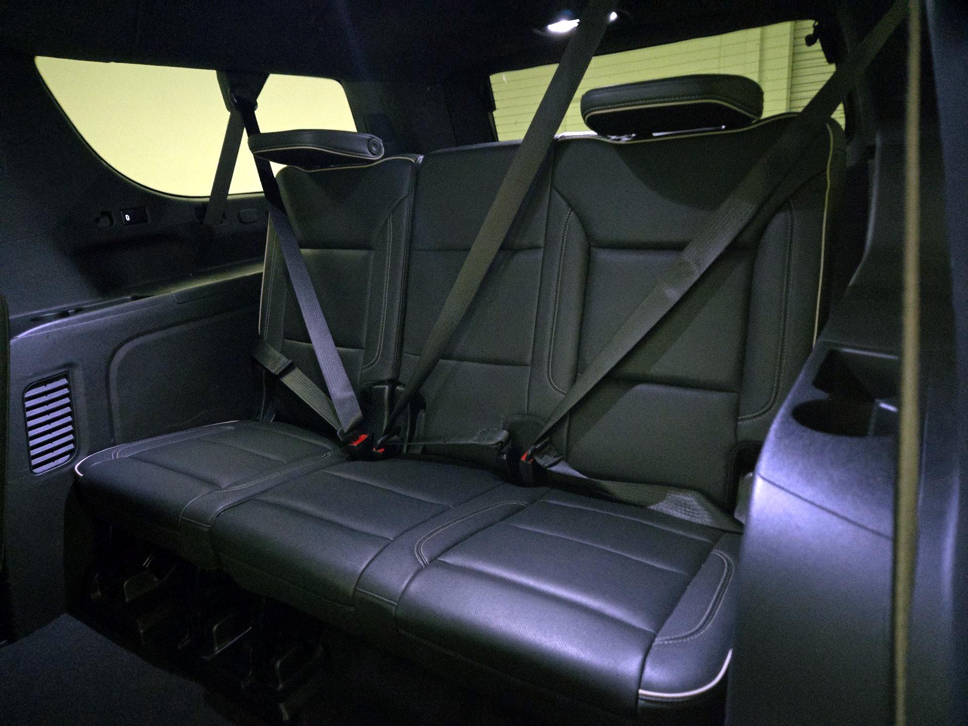 Thumbnail: 2023 Chevrolet Suburban - 20