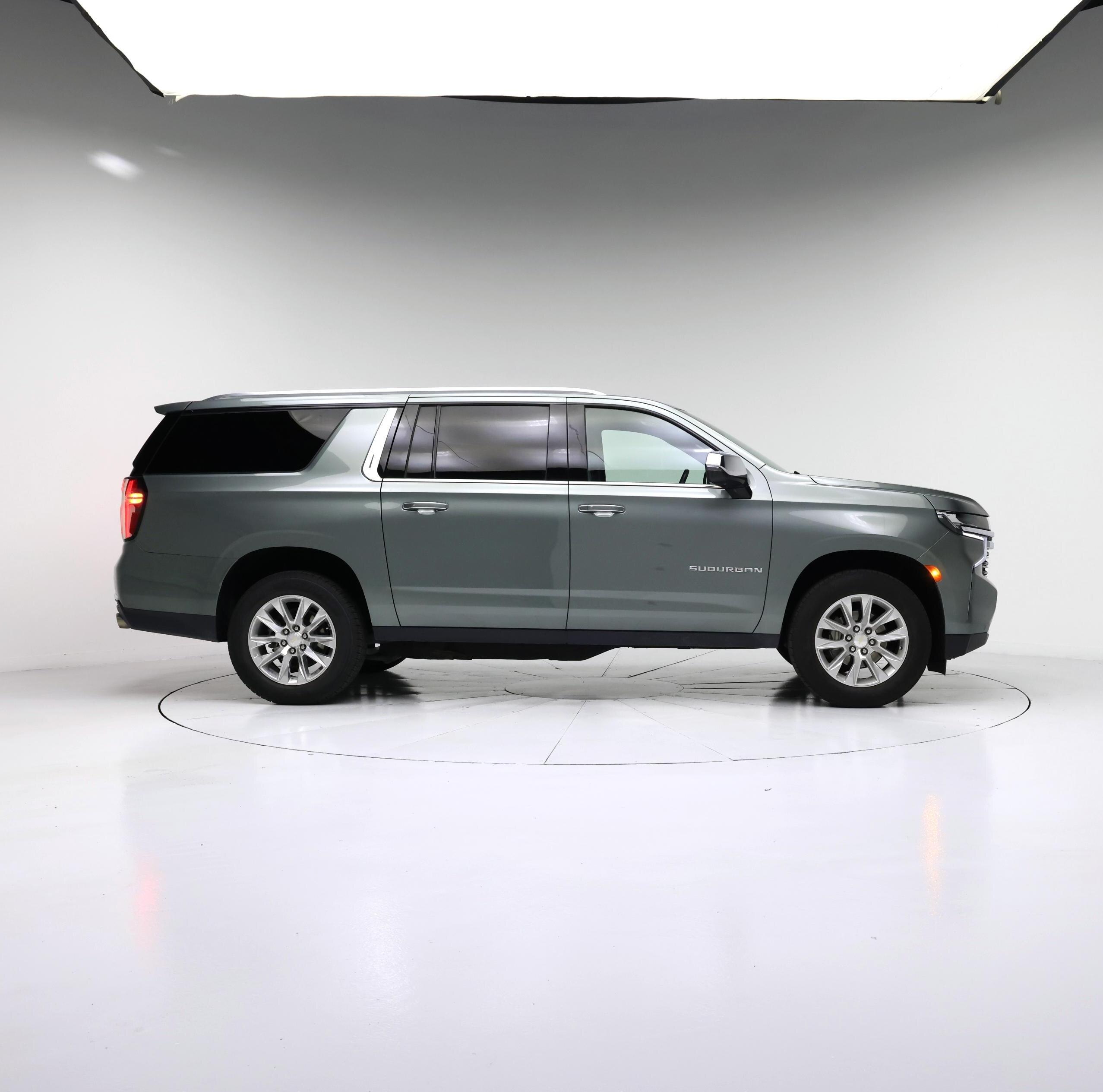 Thumbnail: 2023 Chevrolet Suburban - 7