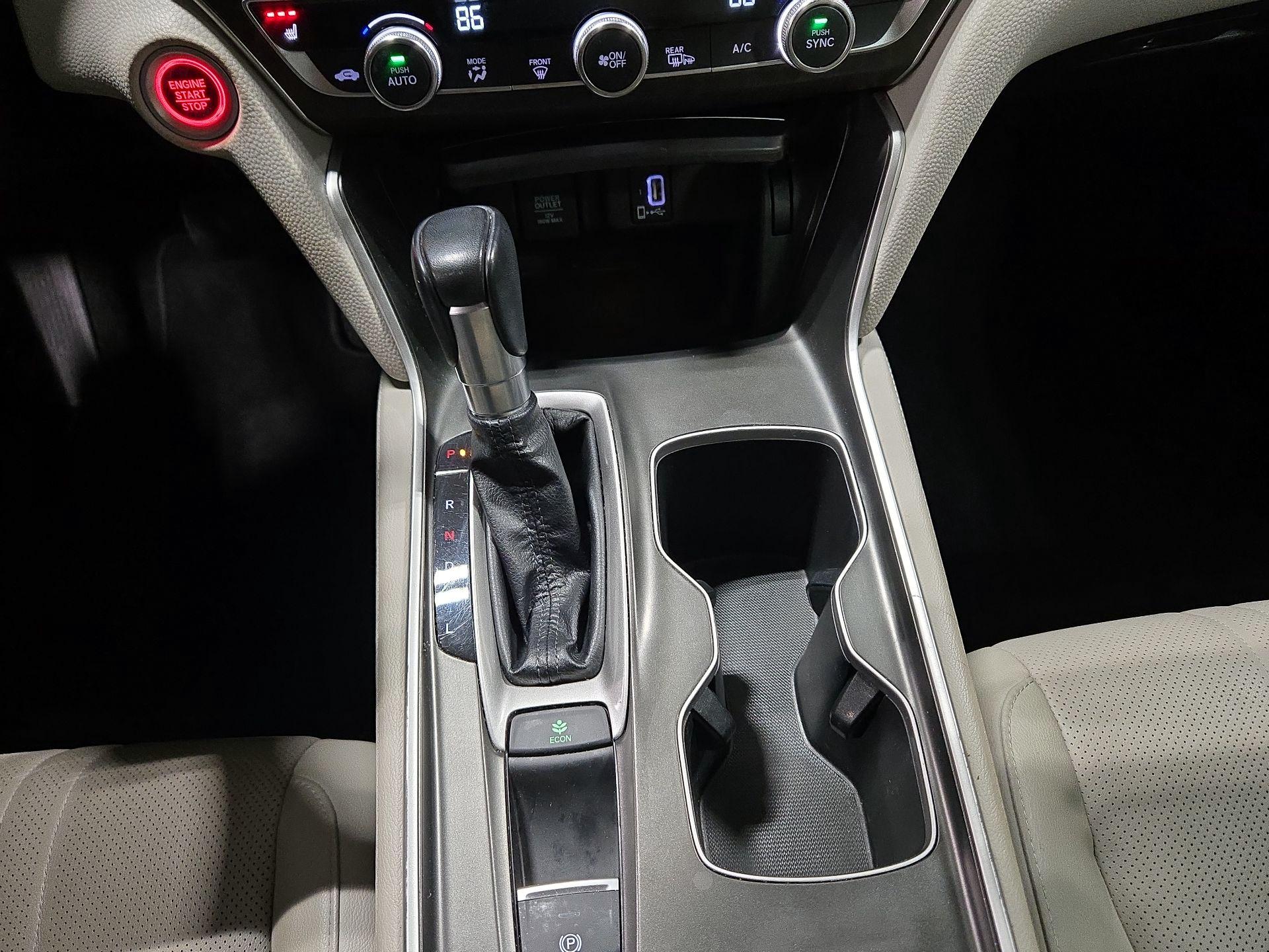 Thumbnail: 2018 Honda Accord - 17