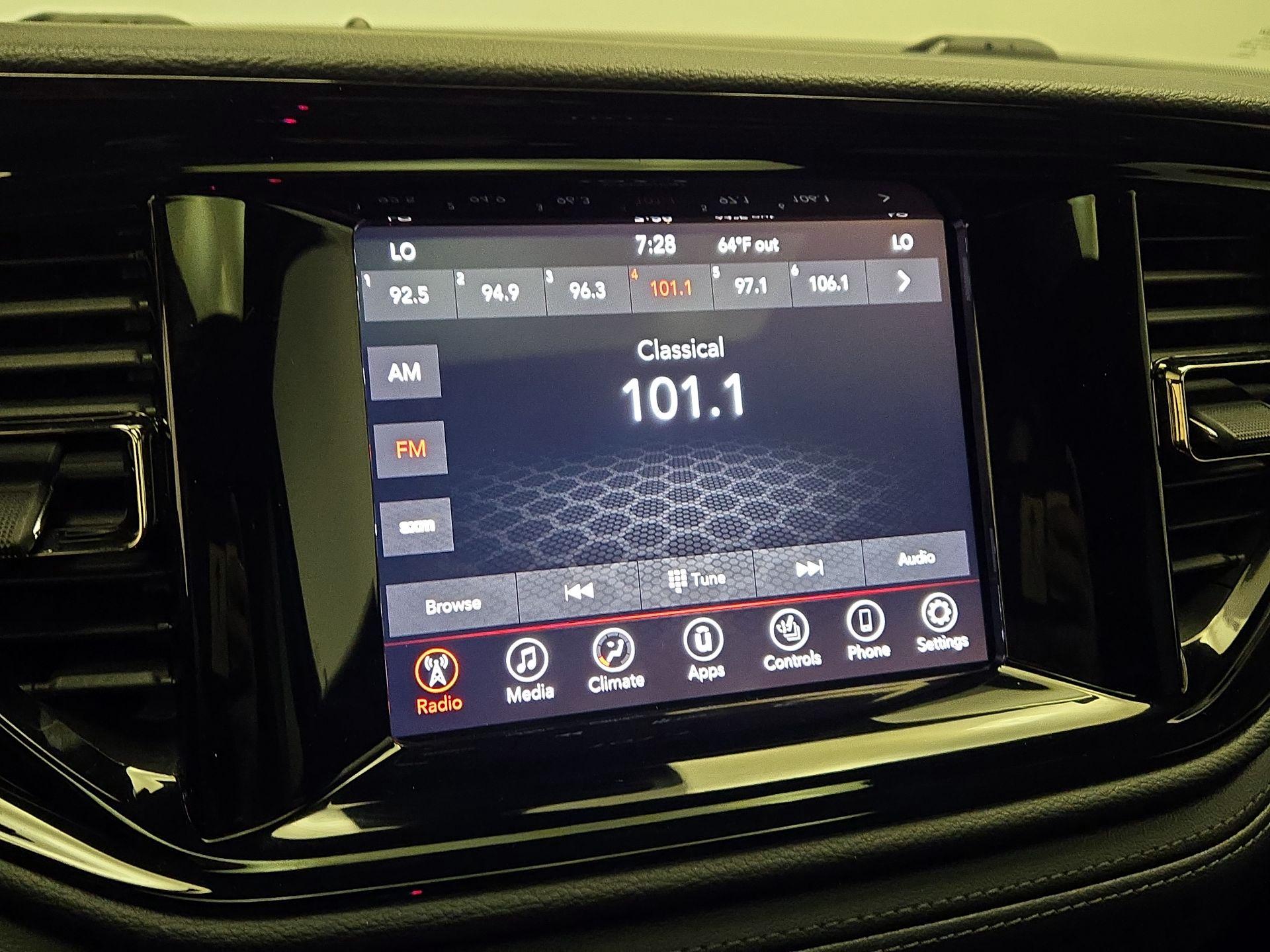 Thumbnail: 2022 Dodge Durango - 15