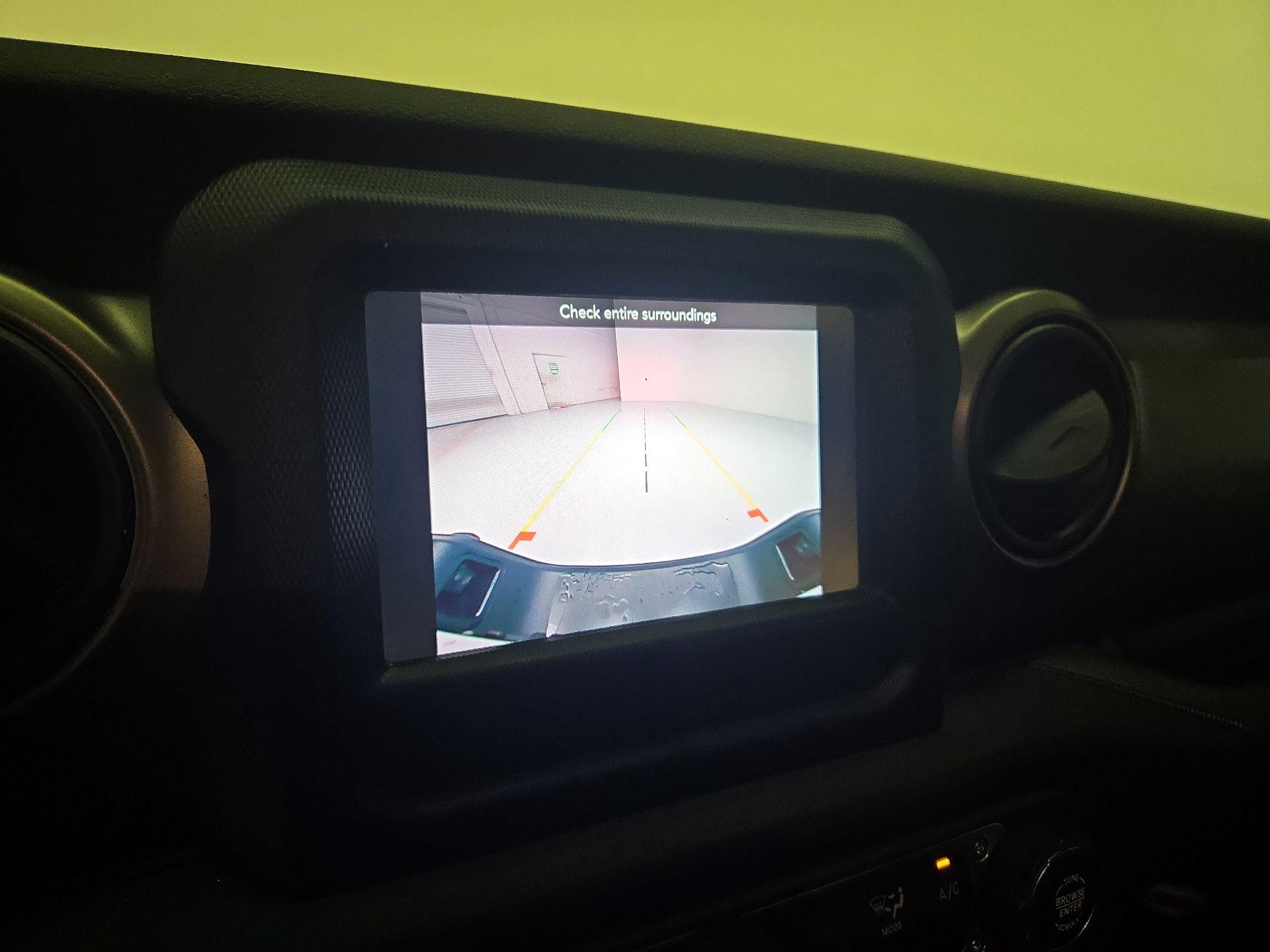 Thumbnail: 2020 Jeep Gladiator - 14