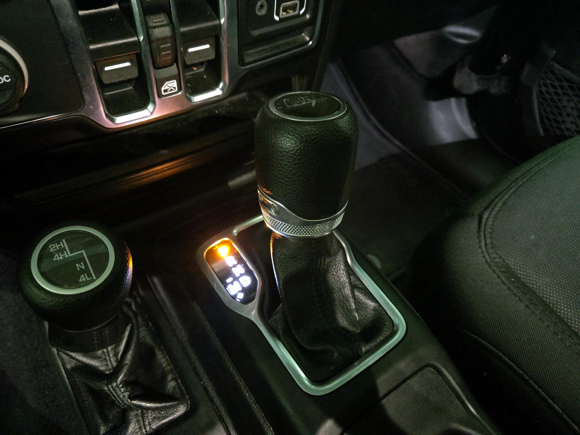 Thumbnail: 2020 Jeep Gladiator - 17