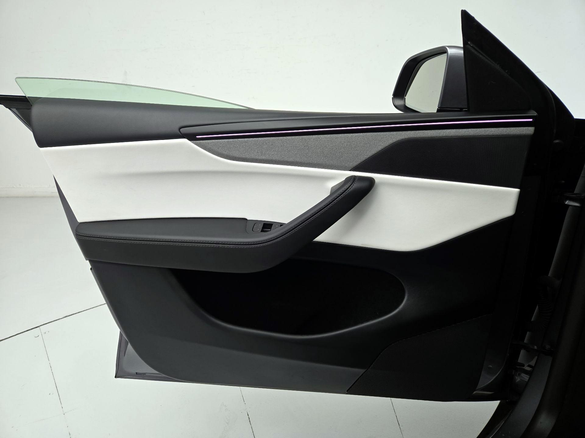 Thumbnail: 2026 Tesla Model Y - 12