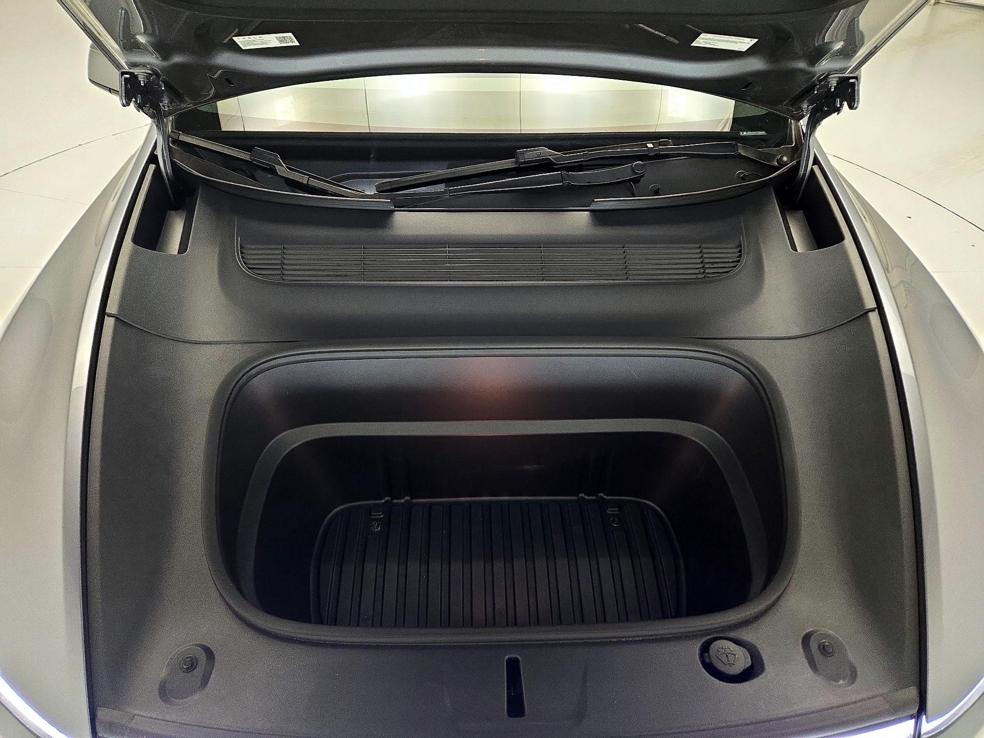 Thumbnail: 2026 Tesla Model Y - 20