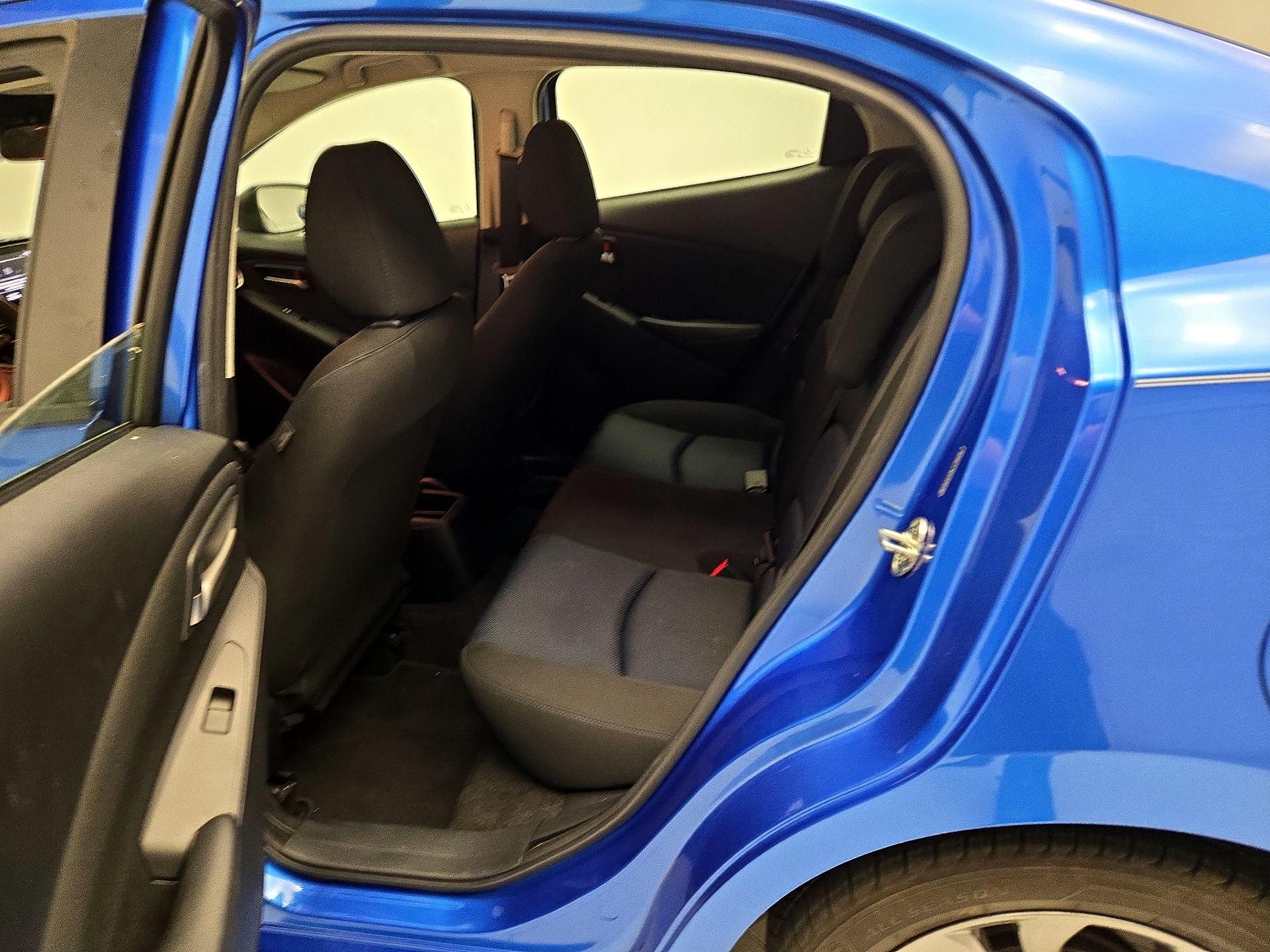 Thumbnail: 2020 Toyota Yaris - 19