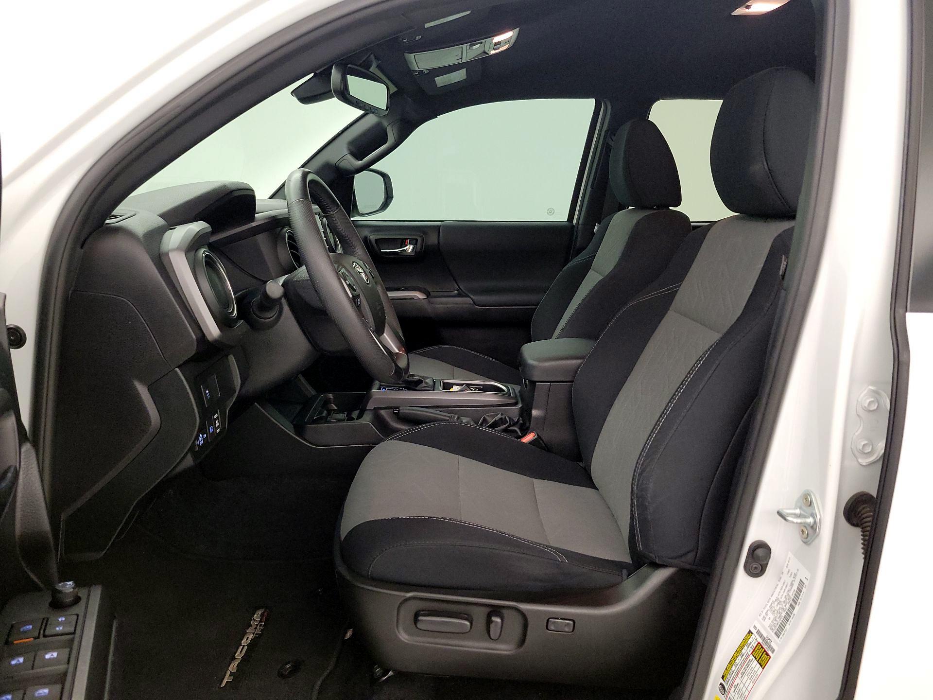 Thumbnail: 2021 Toyota Tacoma - 11