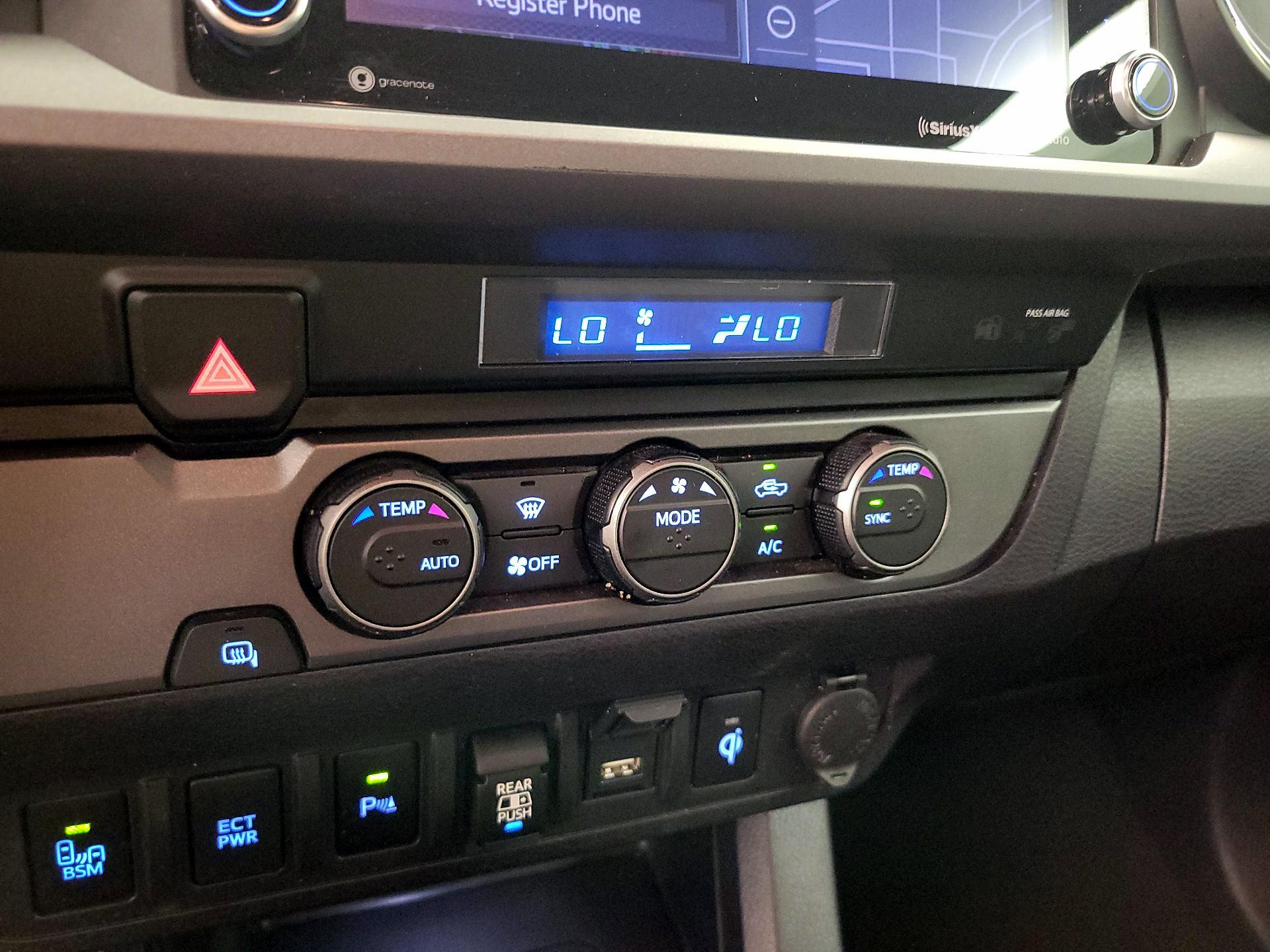 Thumbnail: 2021 Toyota Tacoma - 17