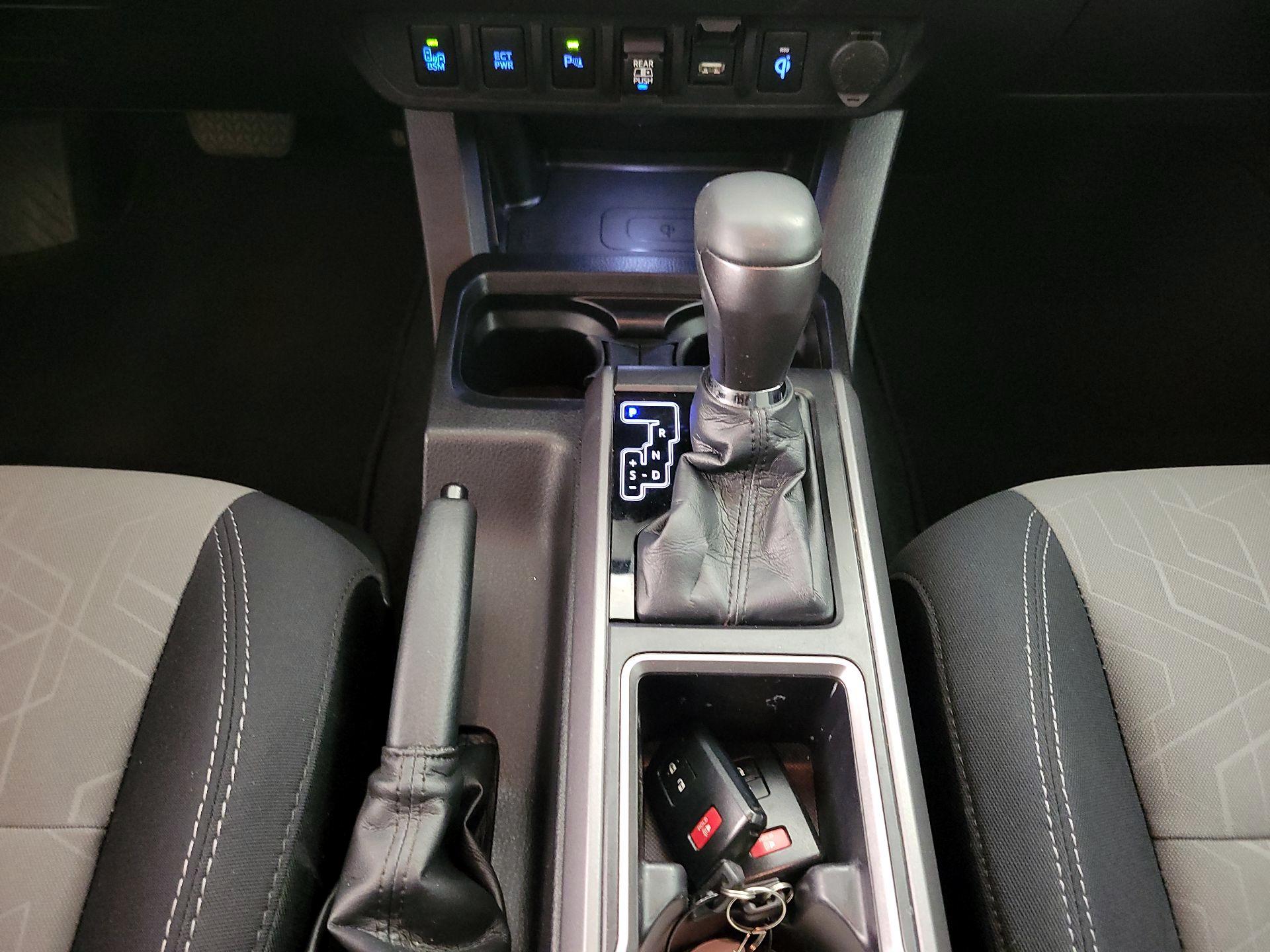 Thumbnail: 2021 Toyota Tacoma - 18