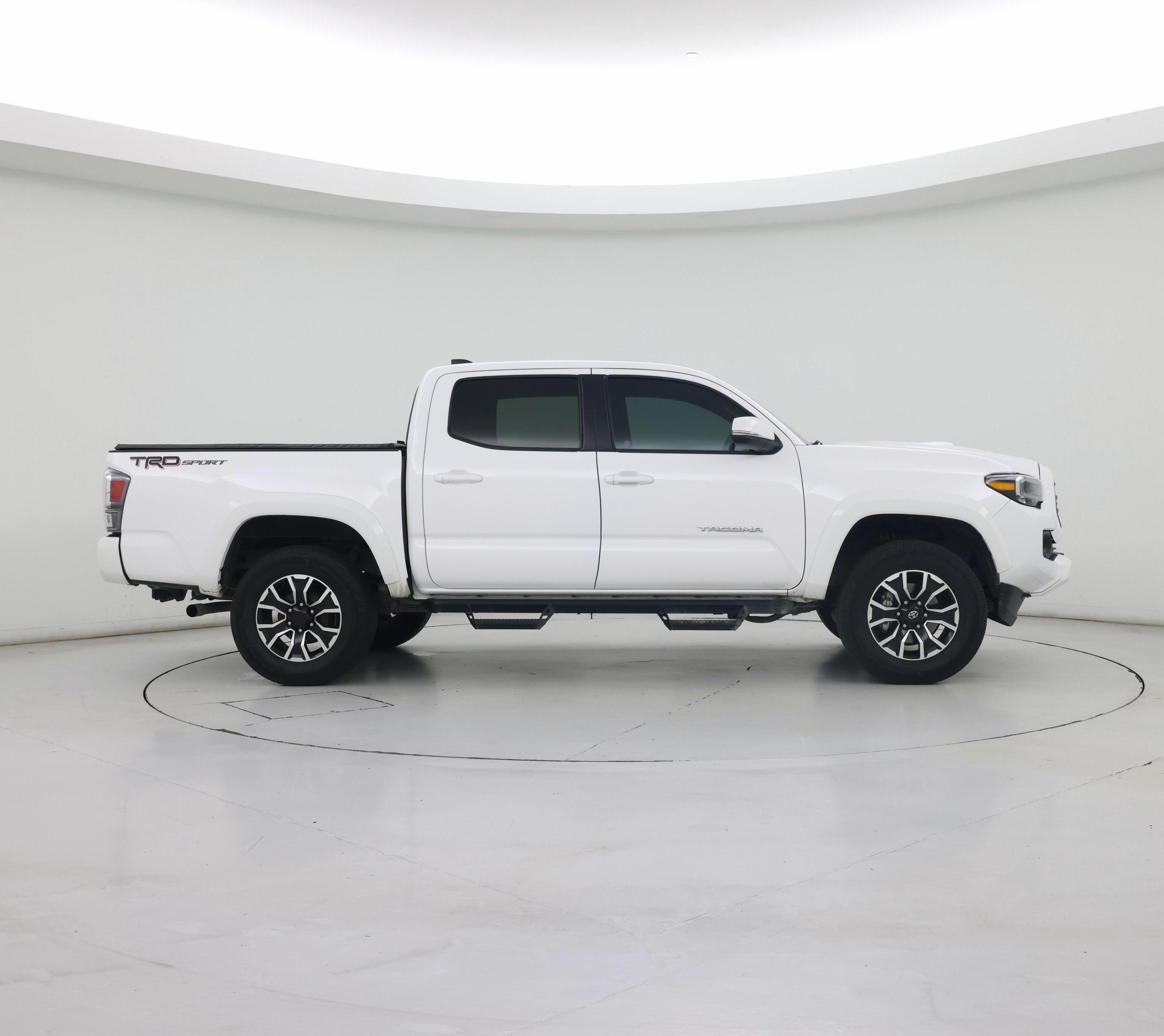 Thumbnail: 2021 Toyota Tacoma - 7