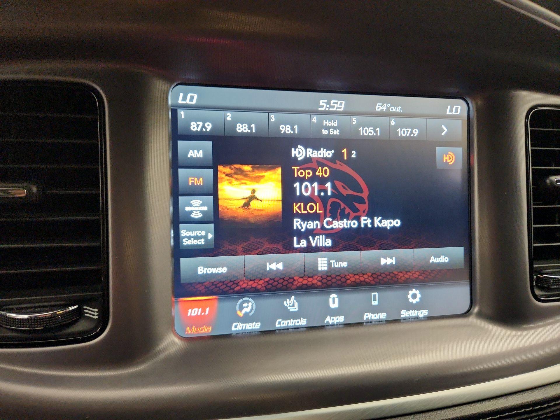 Thumbnail: 2022 Dodge Charger - 15