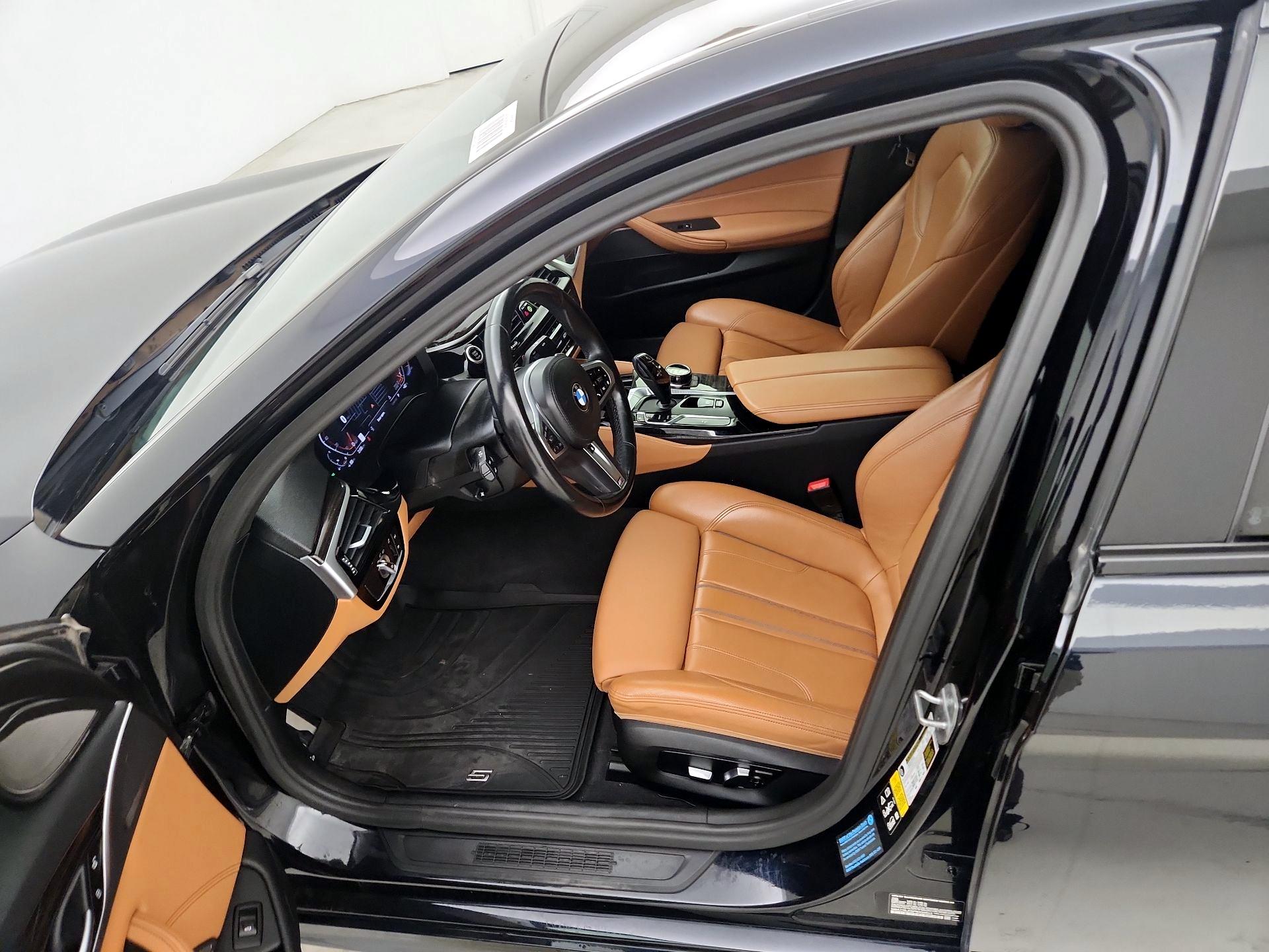 Thumbnail: 2023 BMW 5 Series - 11