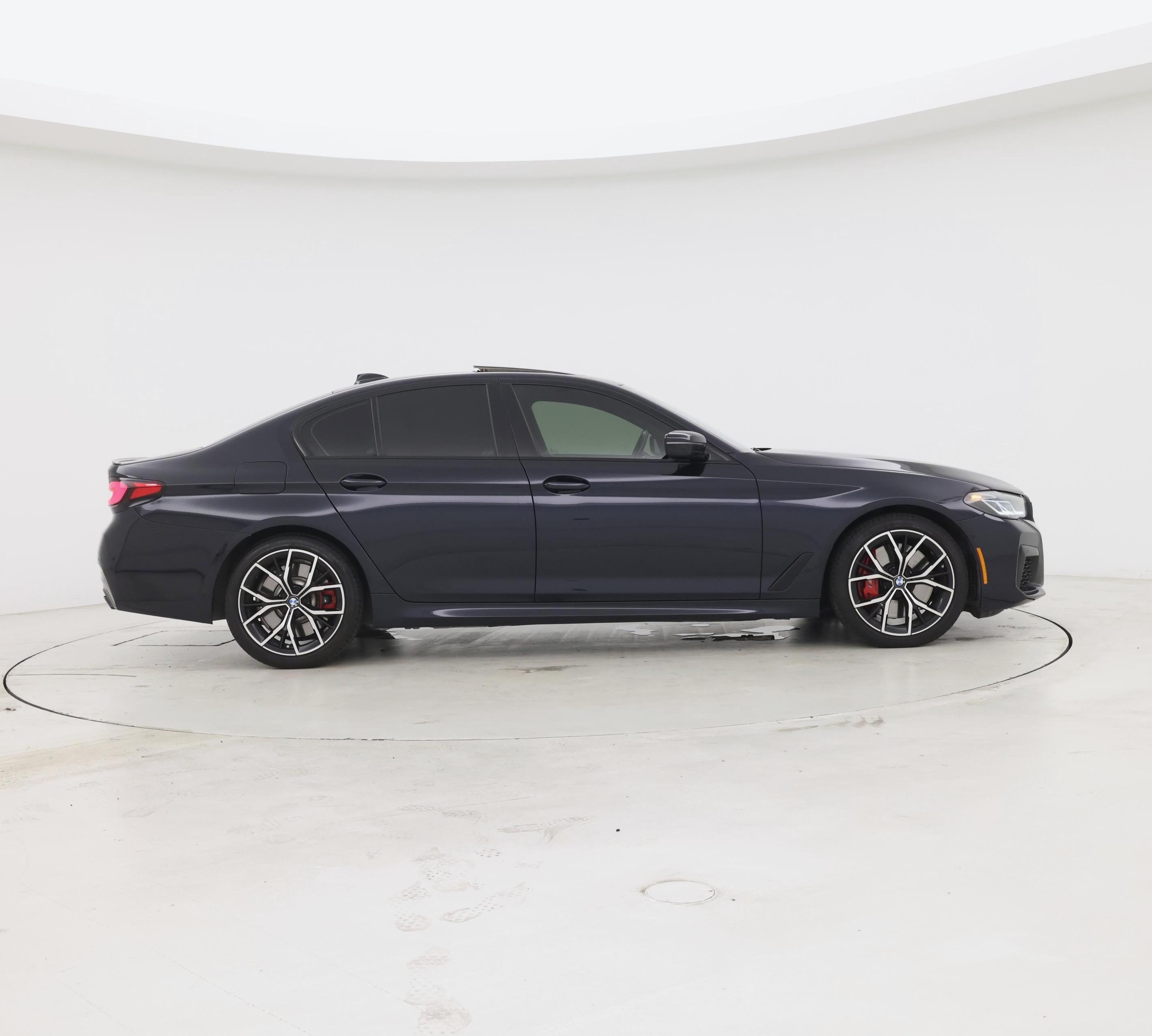 Thumbnail: 2023 BMW 5 Series - 7