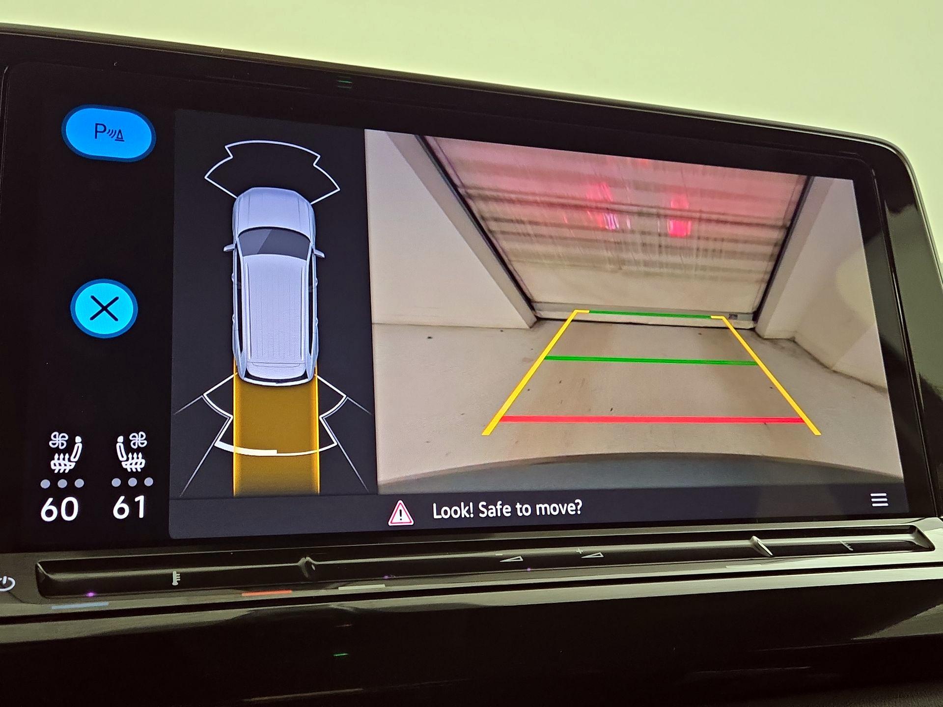 Thumbnail: 2024 Volkswagen Atlas - 14