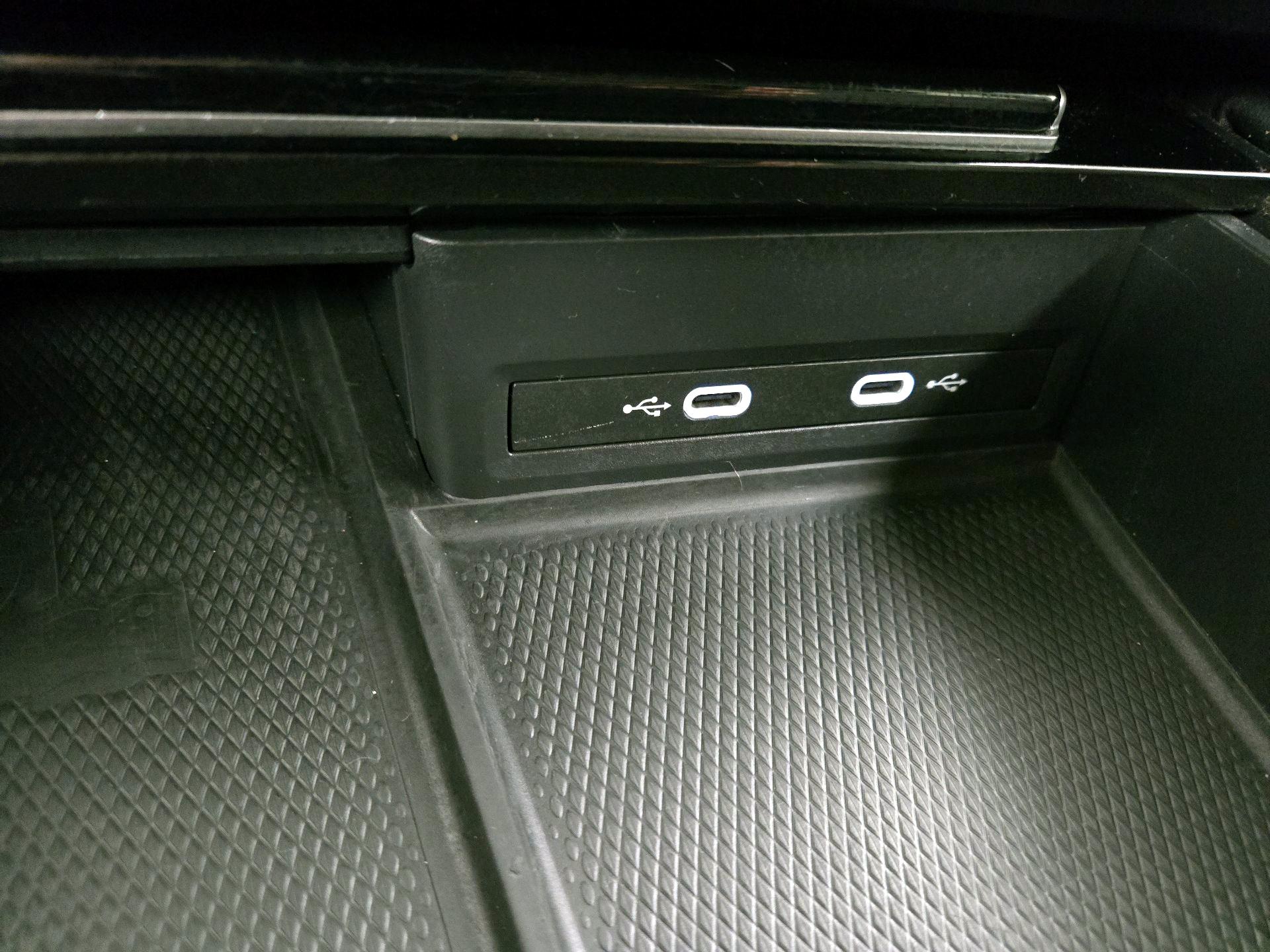 Thumbnail: 2024 Volkswagen Atlas - 18