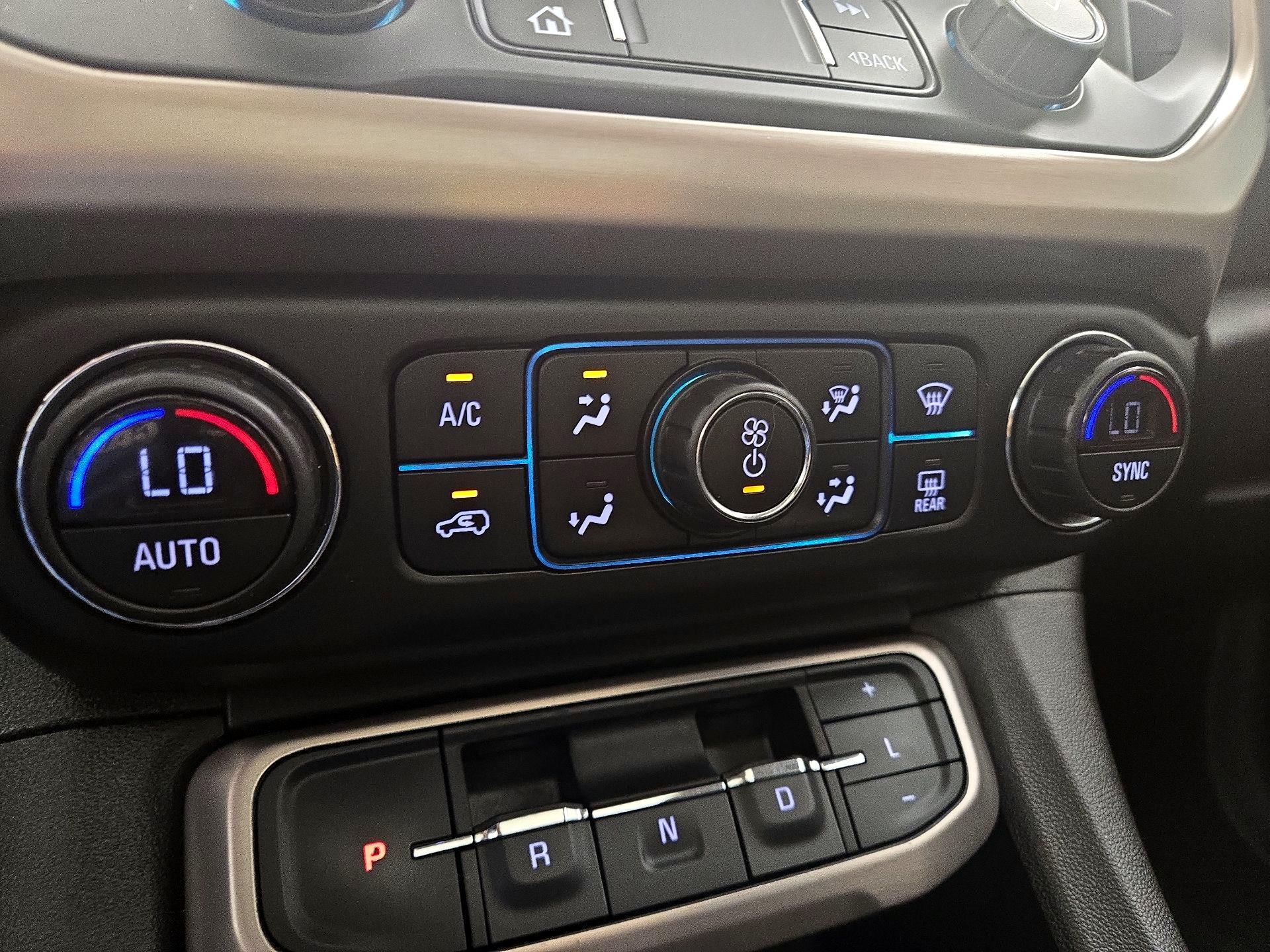 Thumbnail: 2020 GMC Acadia - 16