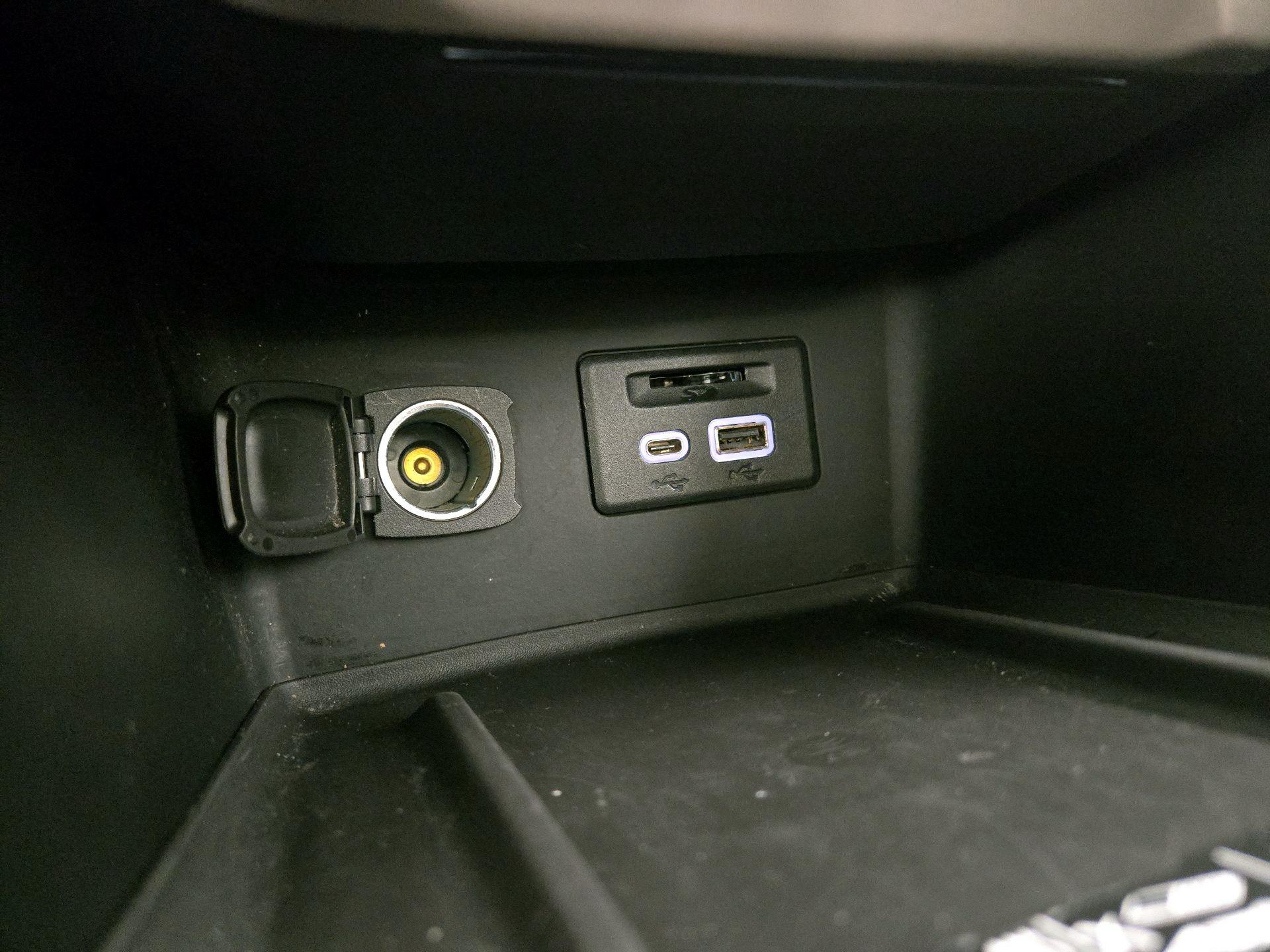 Thumbnail: 2020 GMC Acadia - 18