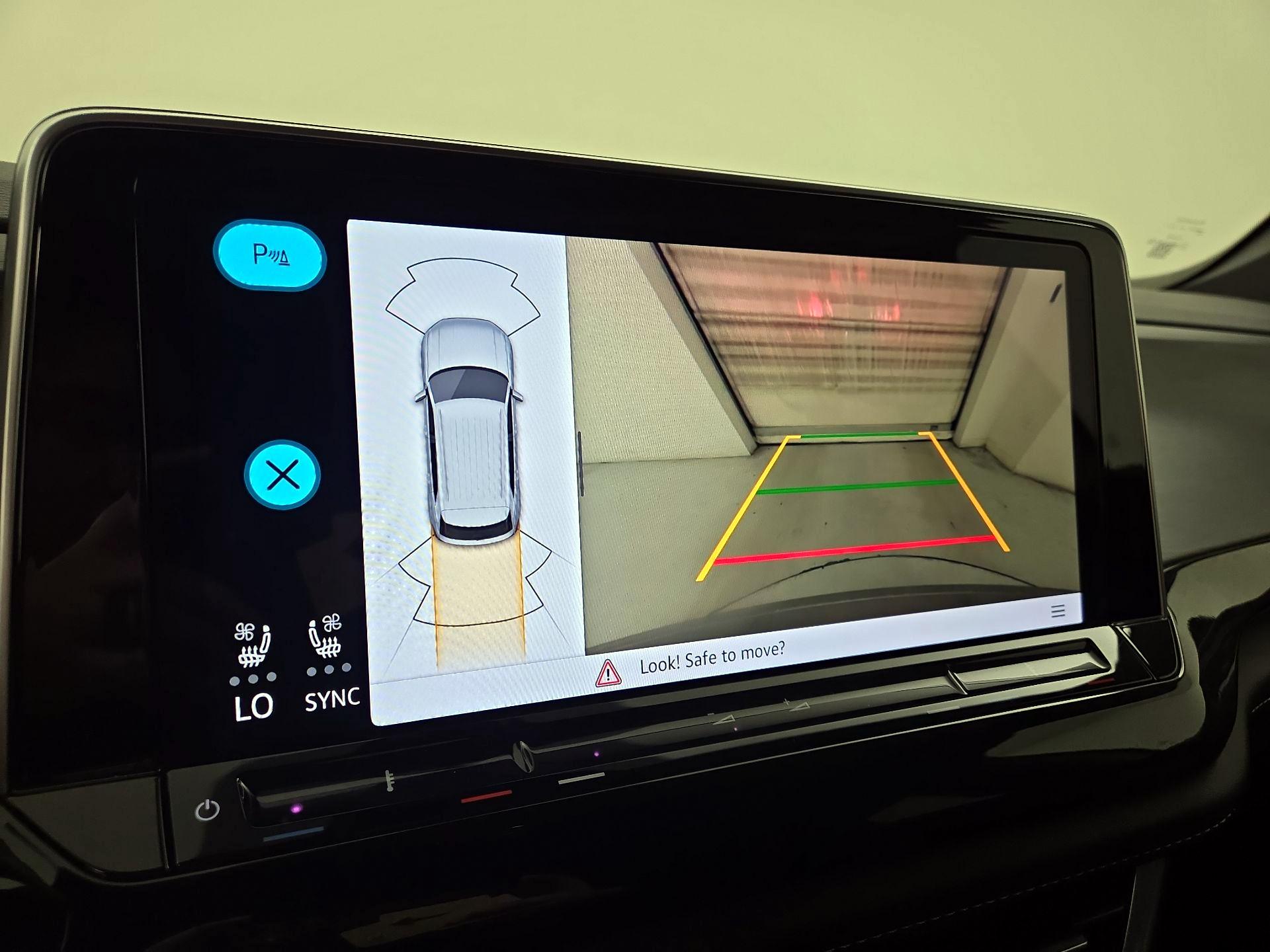 Thumbnail: 2025 Volkswagen Atlas - 14