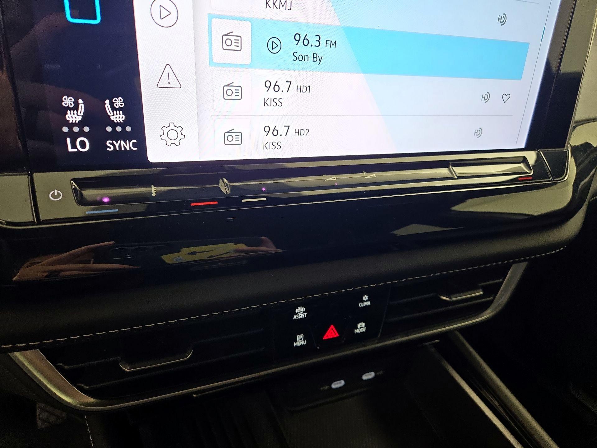 Thumbnail: 2025 Volkswagen Atlas - 16