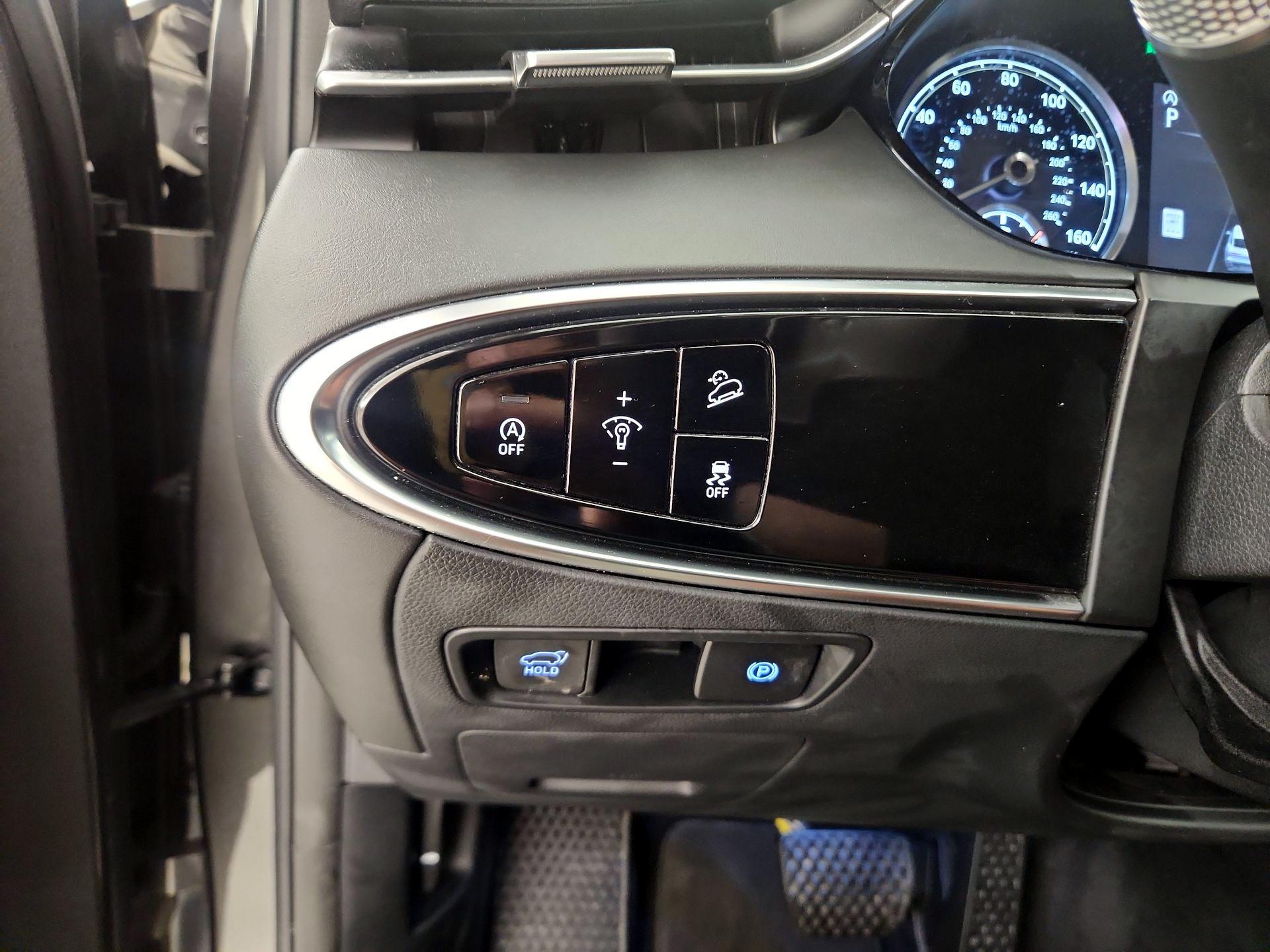 Thumbnail: 2025 Genesis GV70 - 13