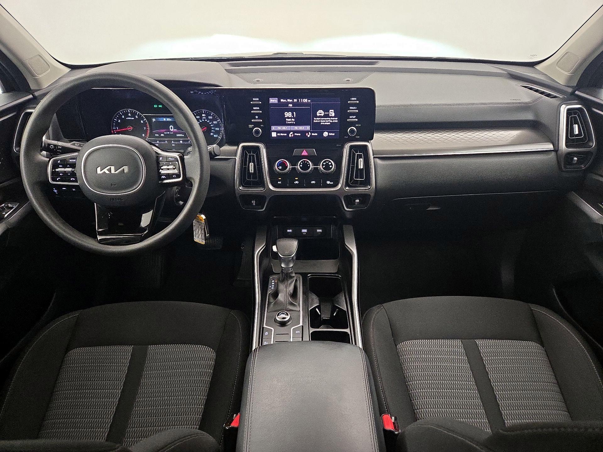 Thumbnail: 2023 Kia Sorento - 9