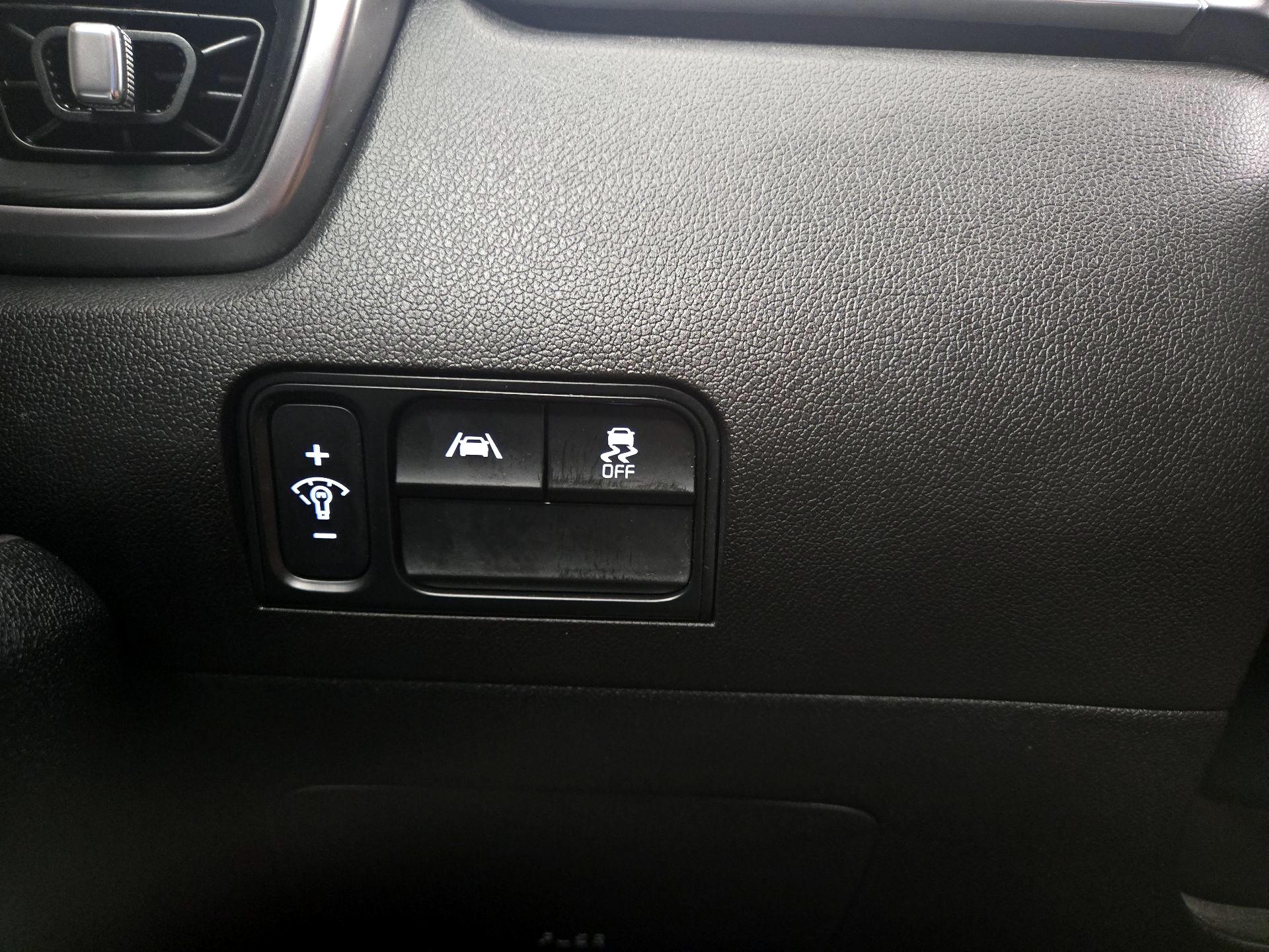 Thumbnail: 2023 Kia Sorento - 13