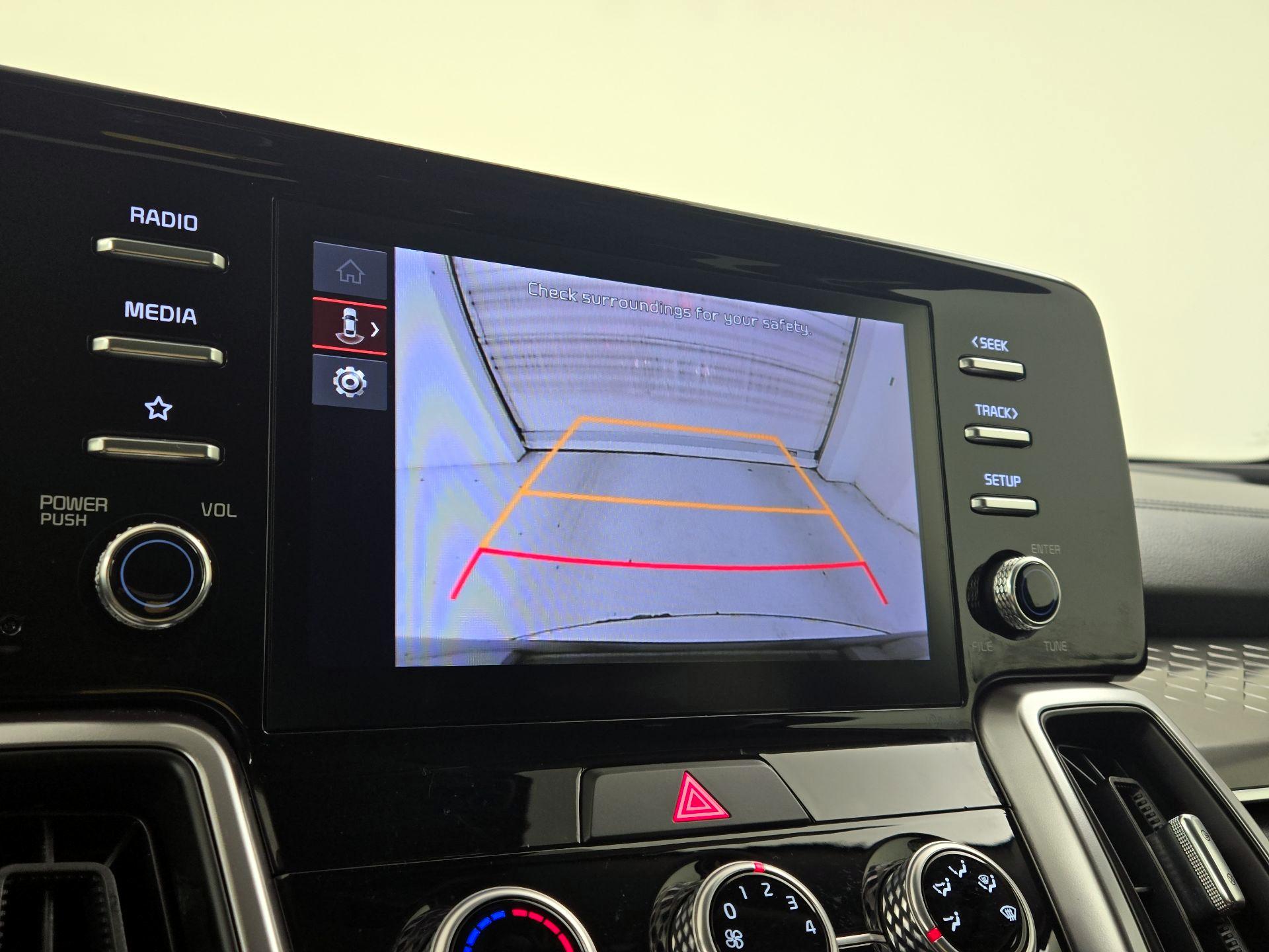 Thumbnail: 2023 Kia Sorento - 14