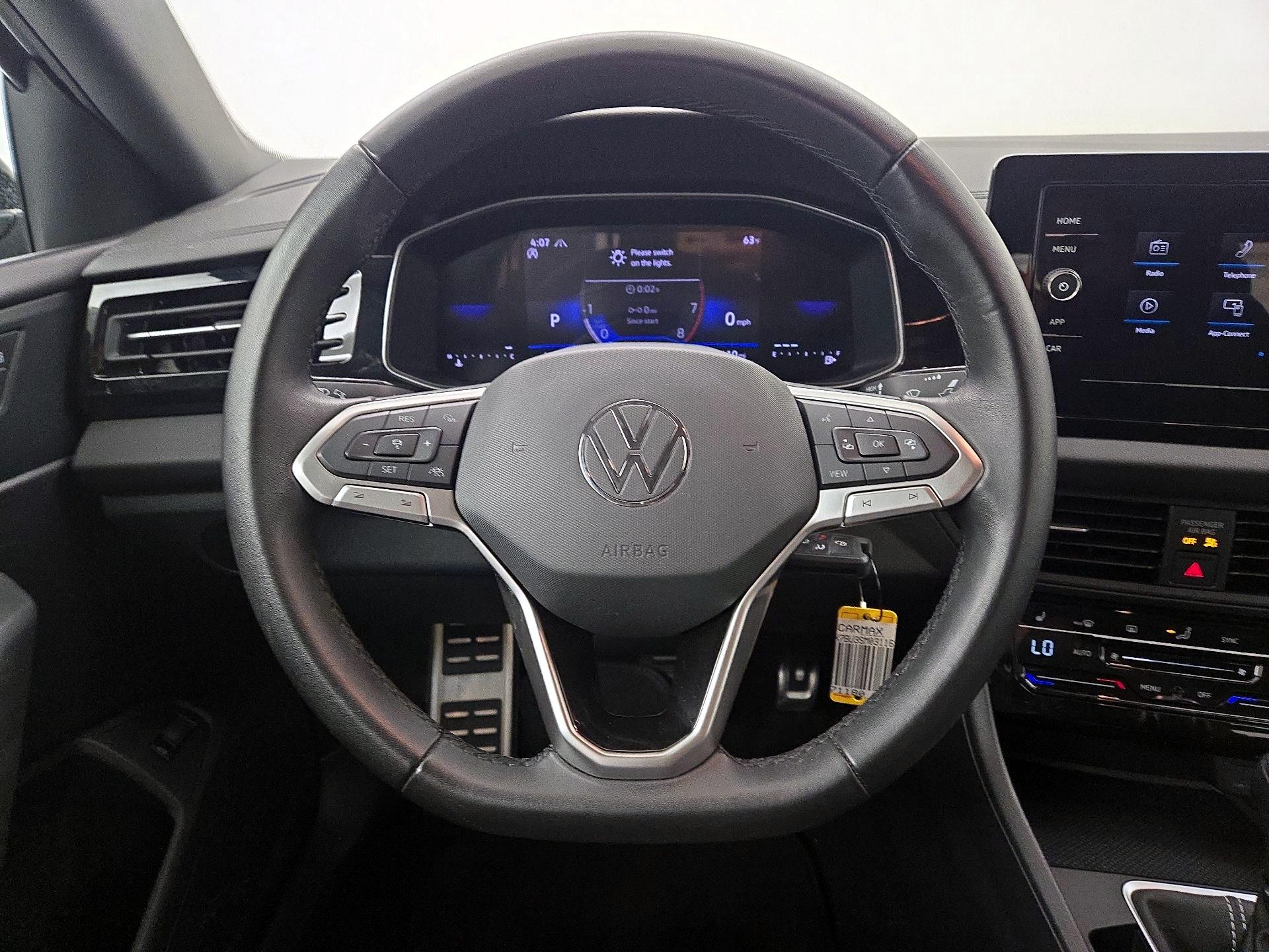 Thumbnail: 2025 Volkswagen Jetta - 10