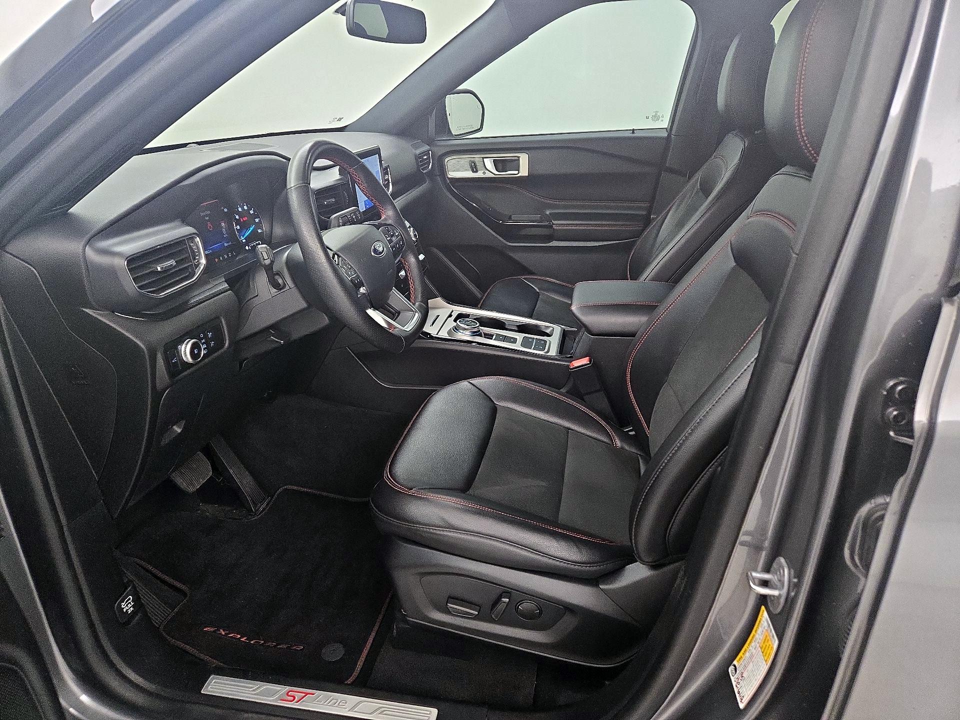 Thumbnail: 2023 Ford Explorer - 11