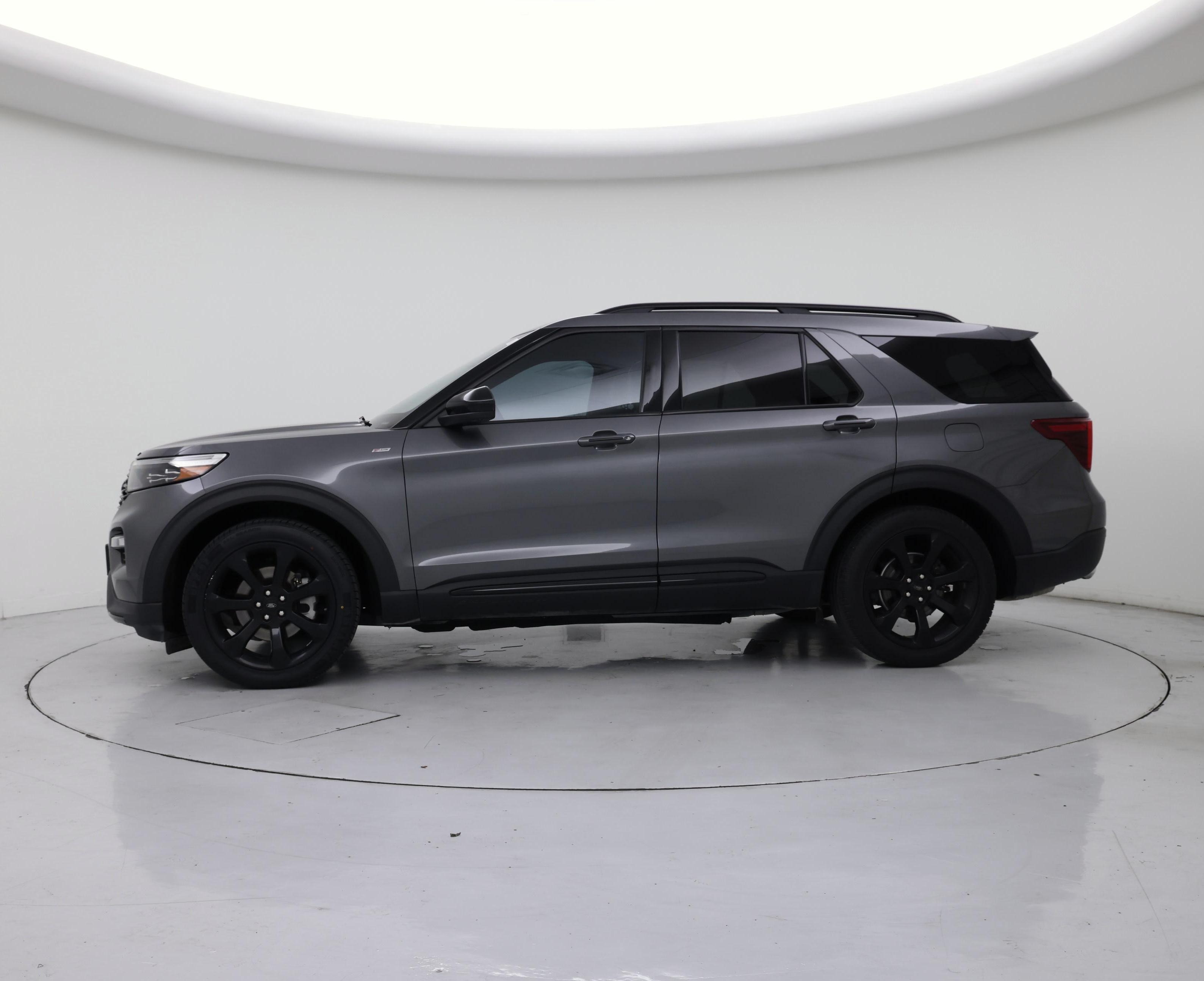 Thumbnail: 2023 Ford Explorer - 3