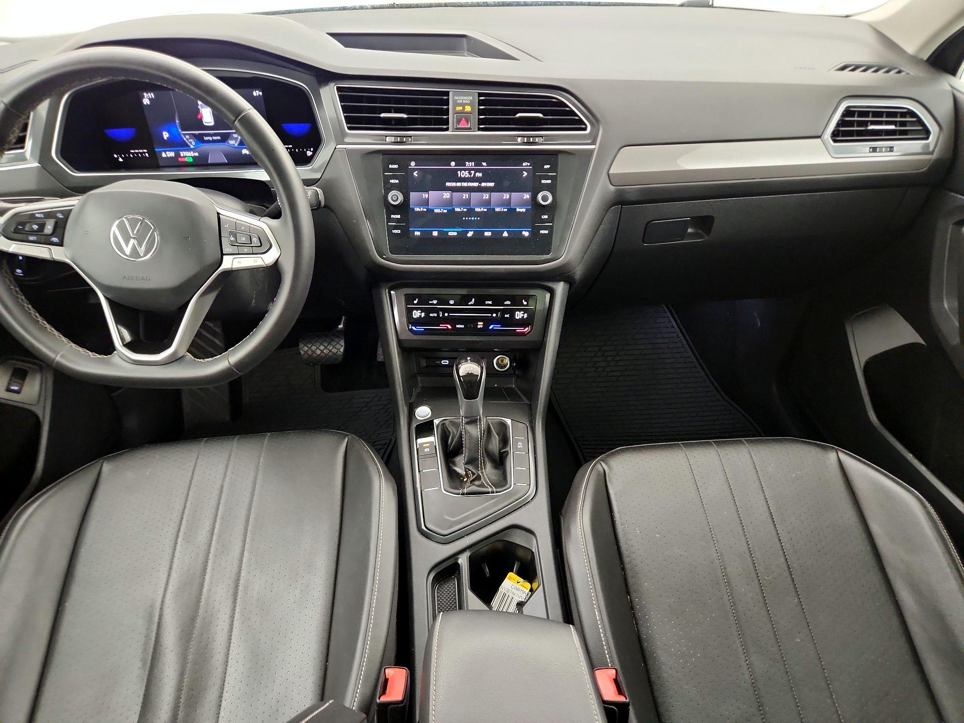 Thumbnail: 2022 Volkswagen Tiguan - 9