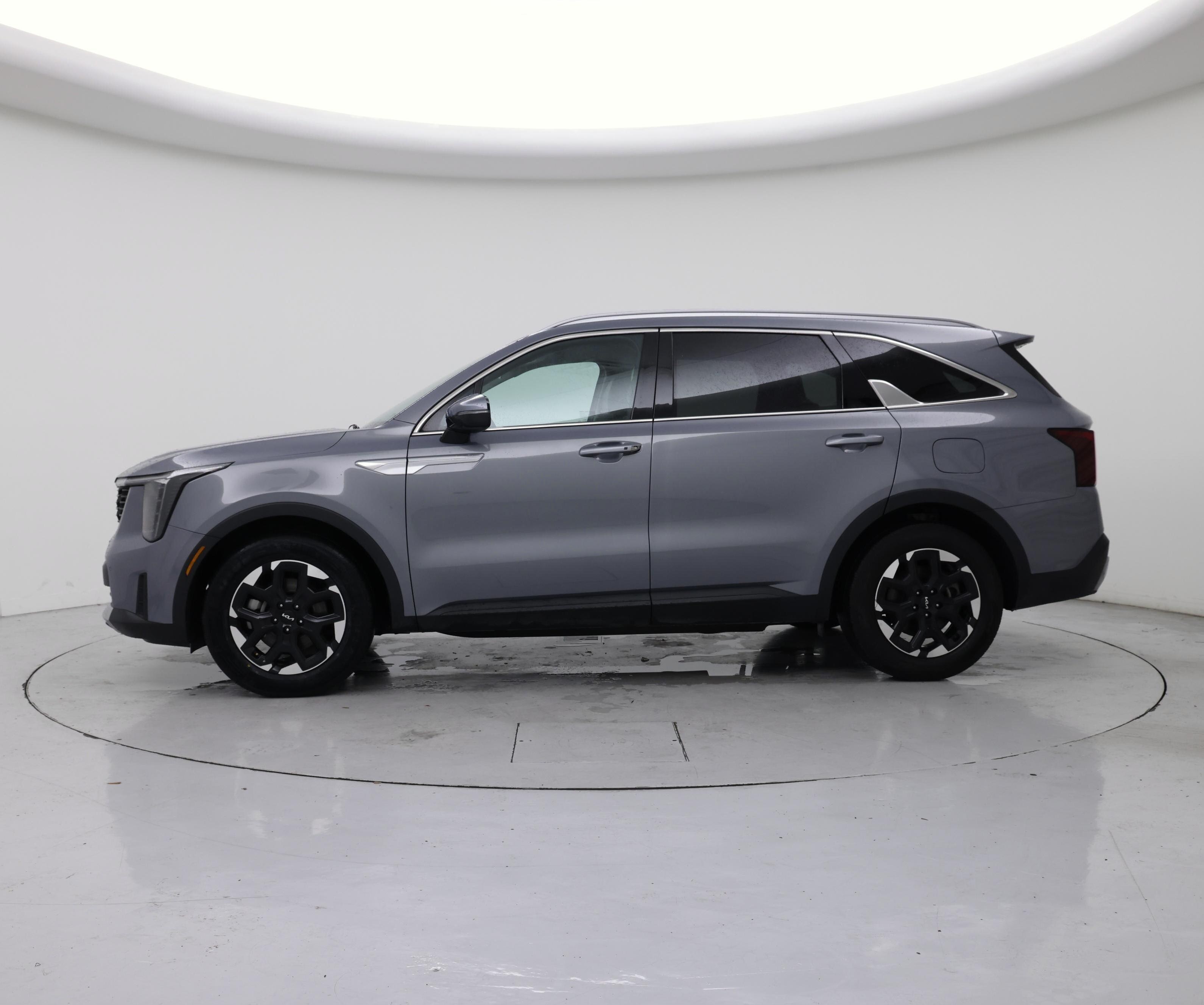 Thumbnail: 2024 Kia Sorento - 3