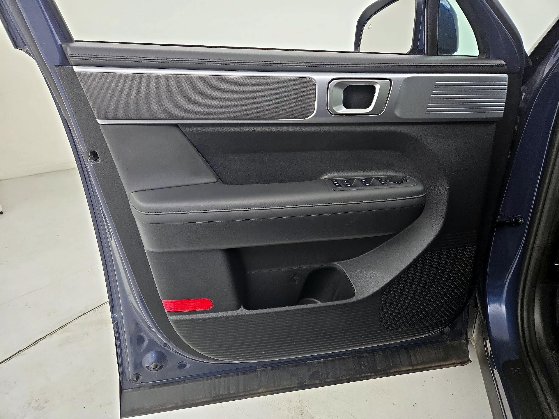 Thumbnail: 2025 Hyundai Santa Fe - 12