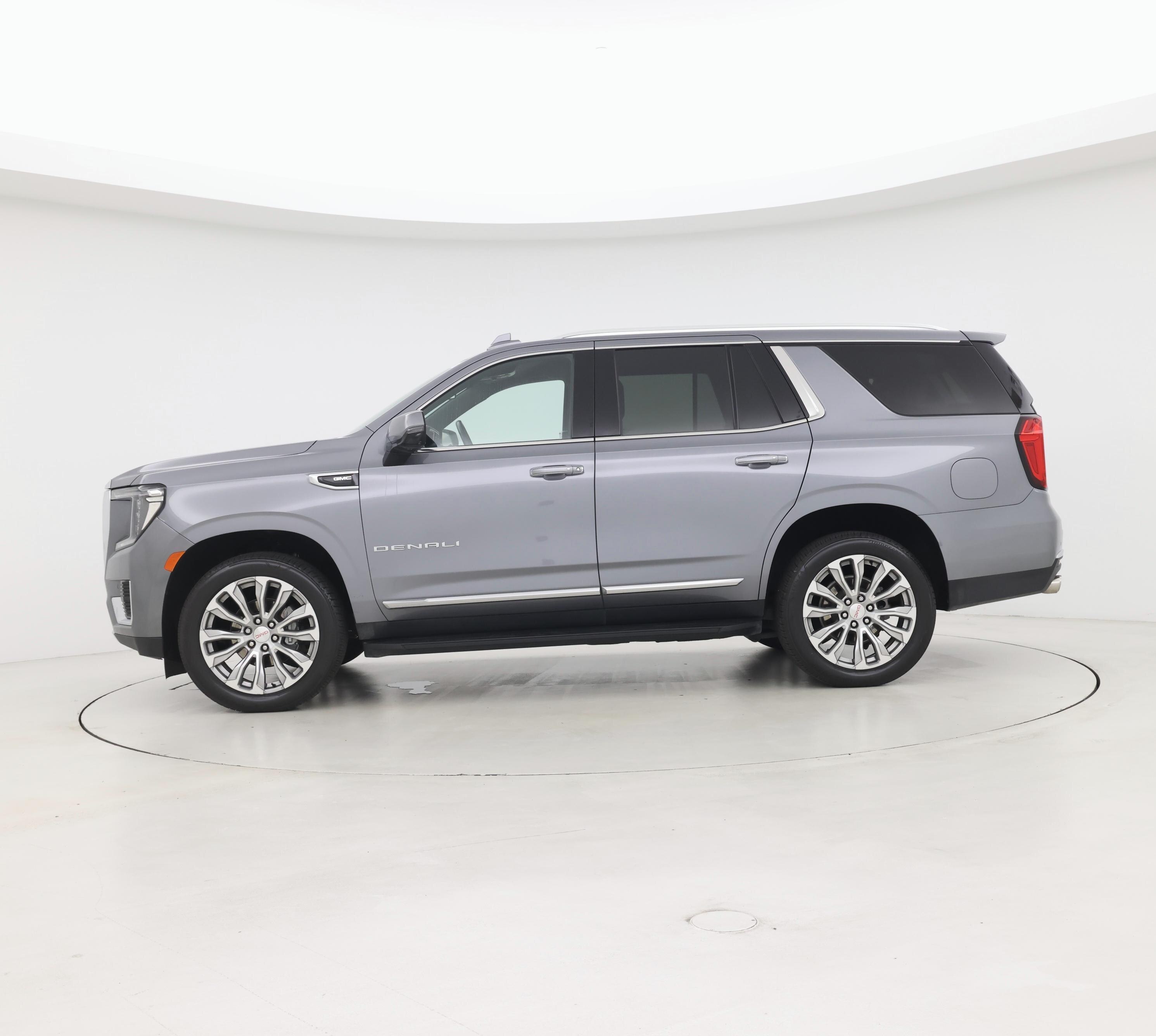 Thumbnail: 2022 GMC Yukon - 3