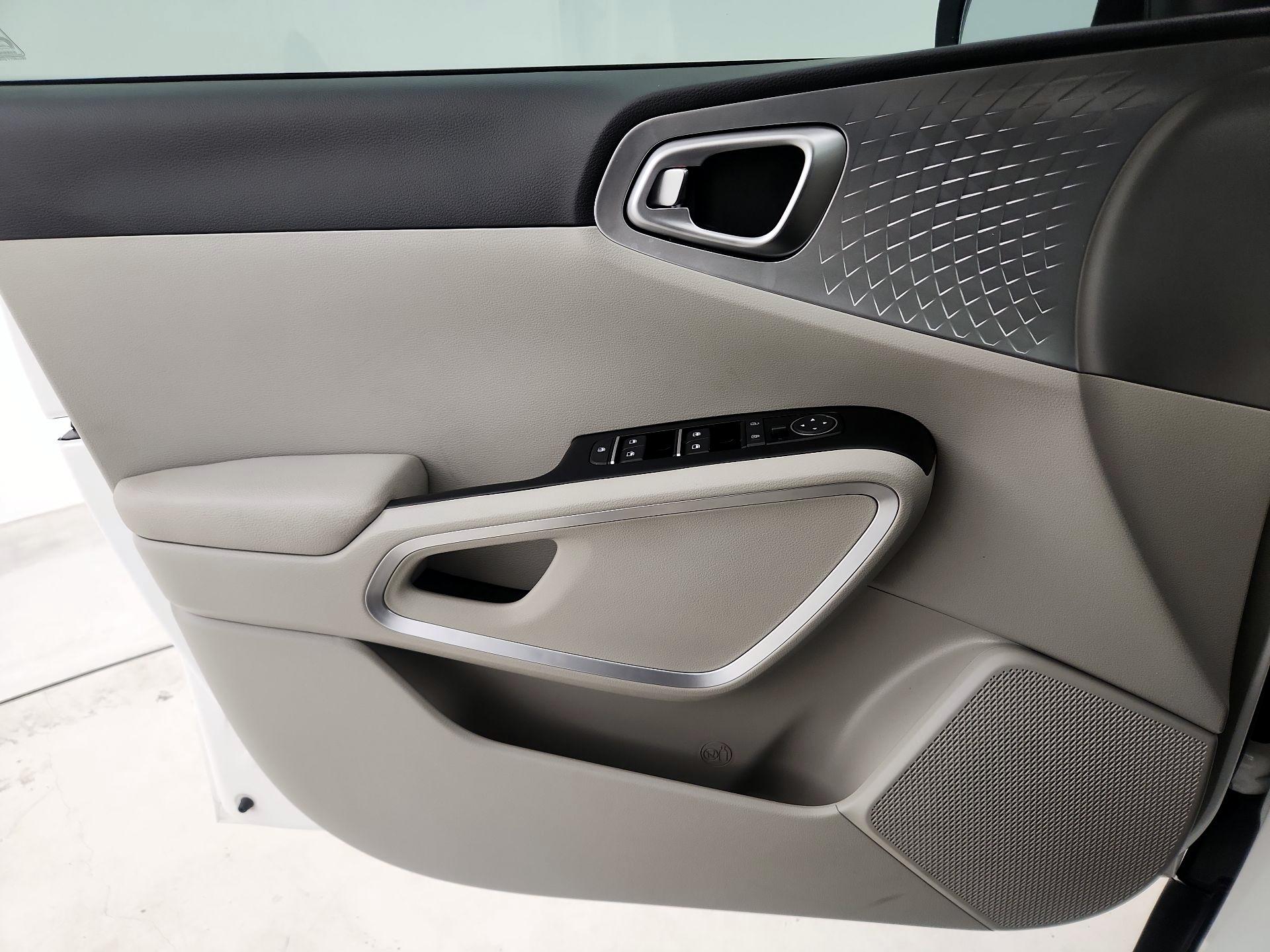 Thumbnail: 2025 Kia Soul - 12