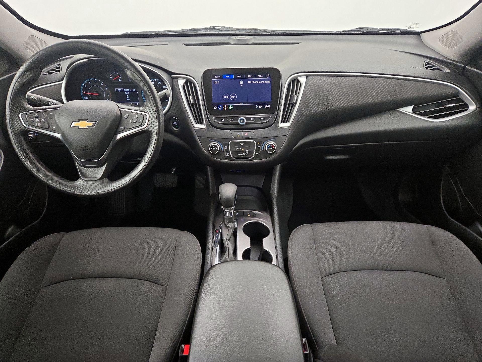 Thumbnail: 2024 Chevrolet Malibu - 9