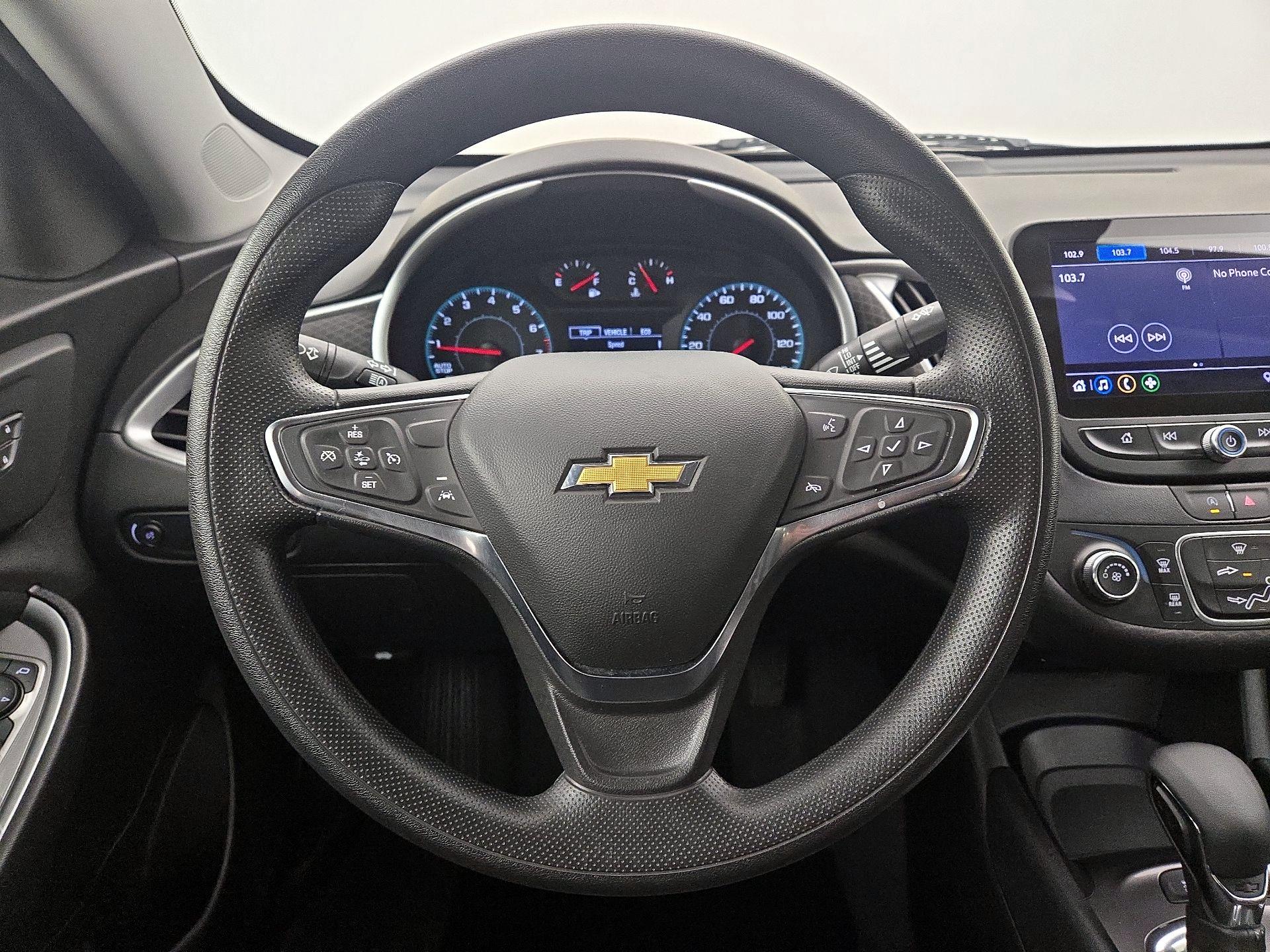 Thumbnail: 2024 Chevrolet Malibu - 10